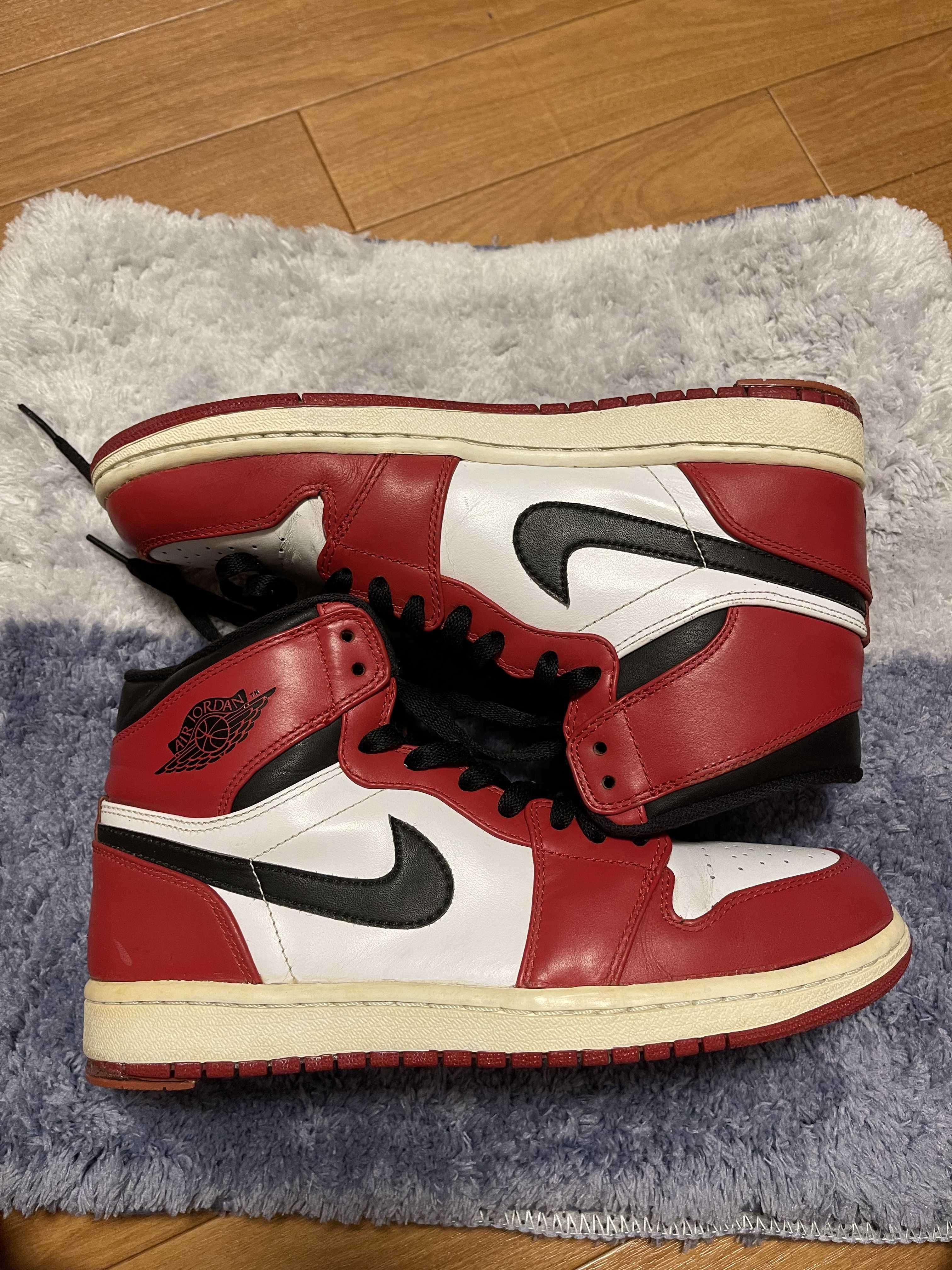 Nike Air Jordan 1 Retro High "Chicago" (2013)