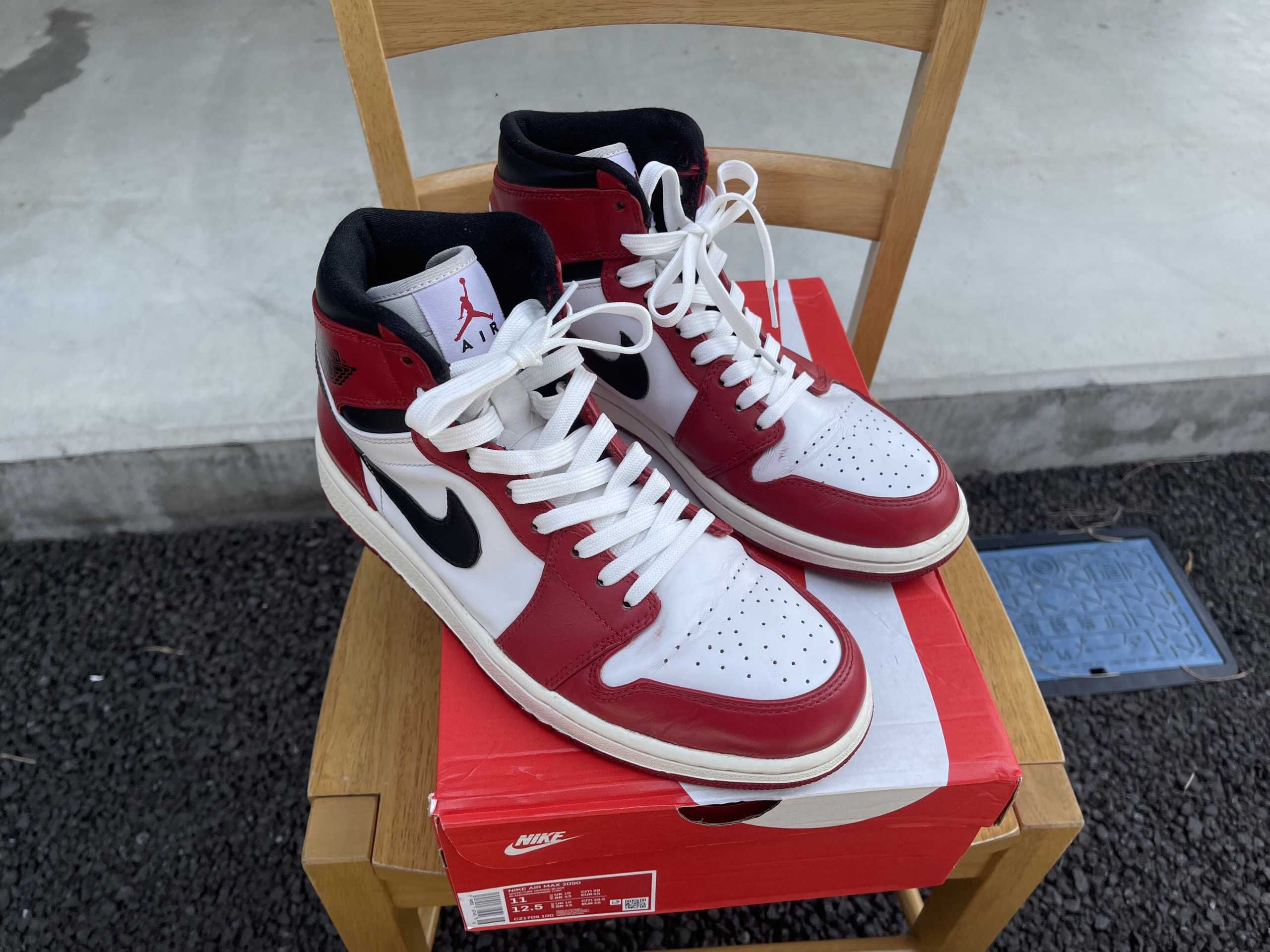 Nike Air Jordan 1 Retro High "Chicago" (2013)