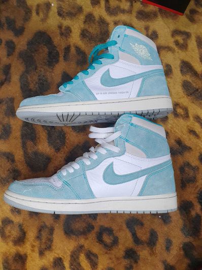 Nike Air Jordan 1 Retro High OG "Turbo Green"