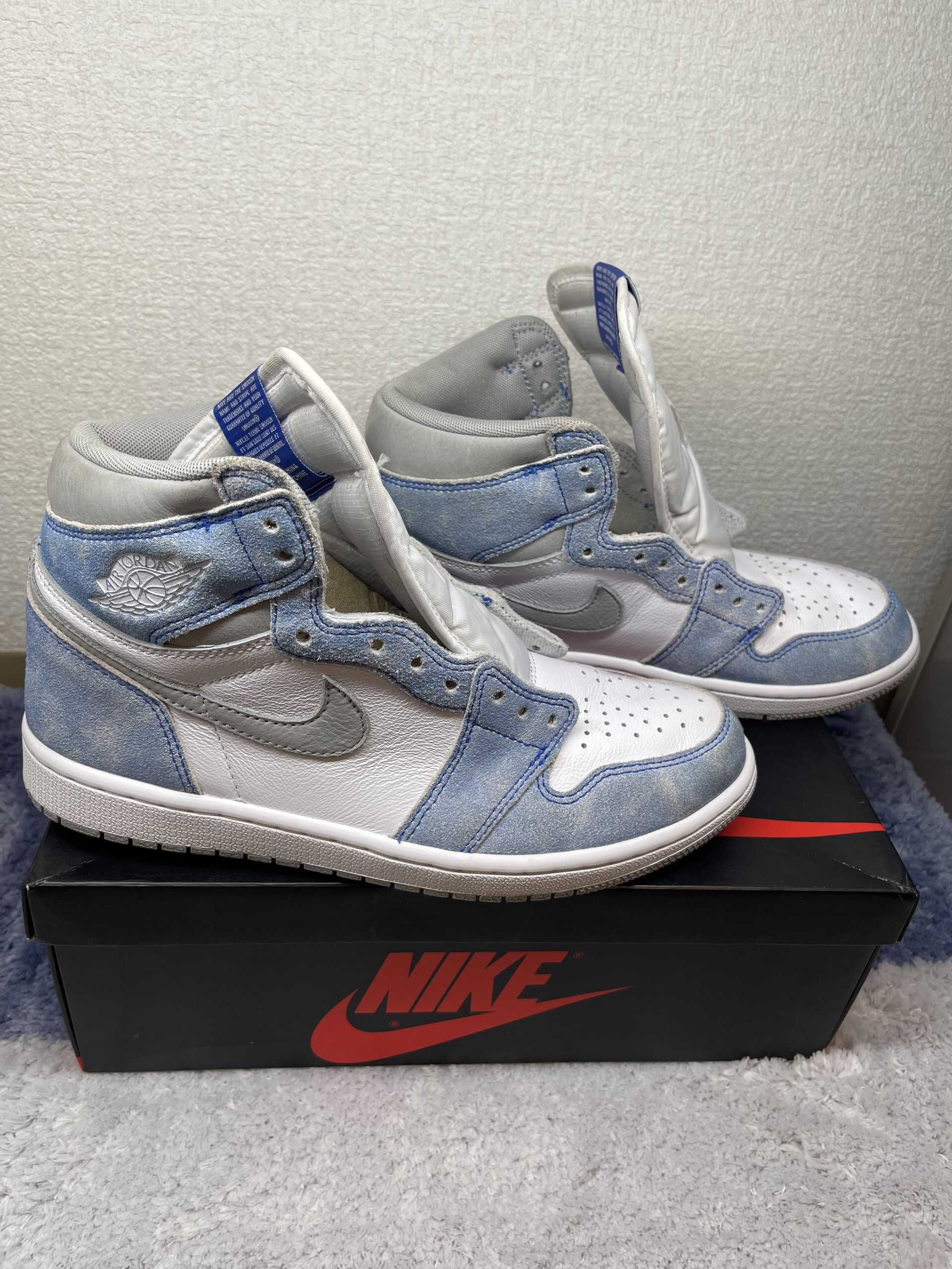 Nike Air Jordan 1 High OG "Hyper Royal"