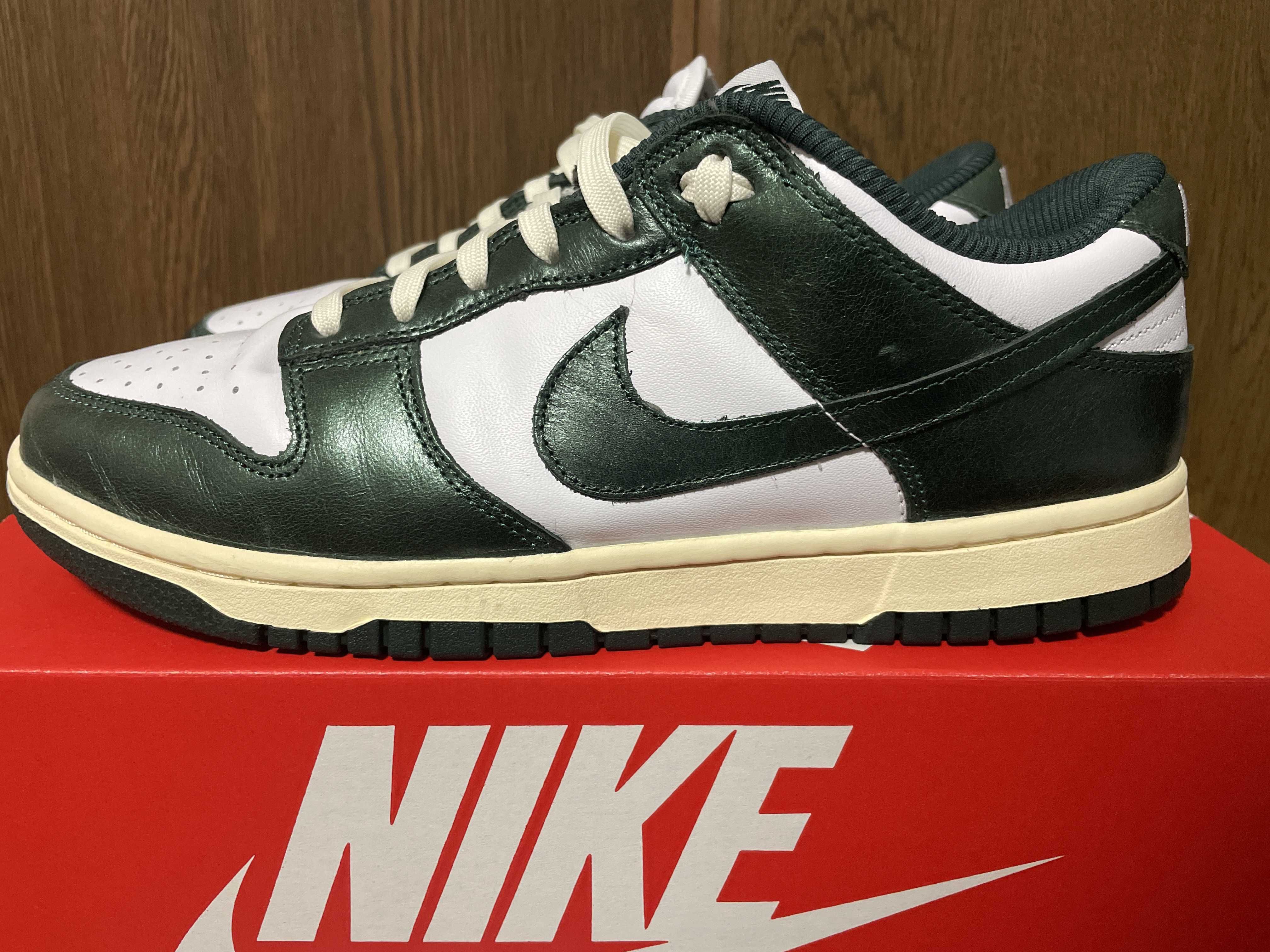 Nike Women's Dunk Low "Vintage Green"