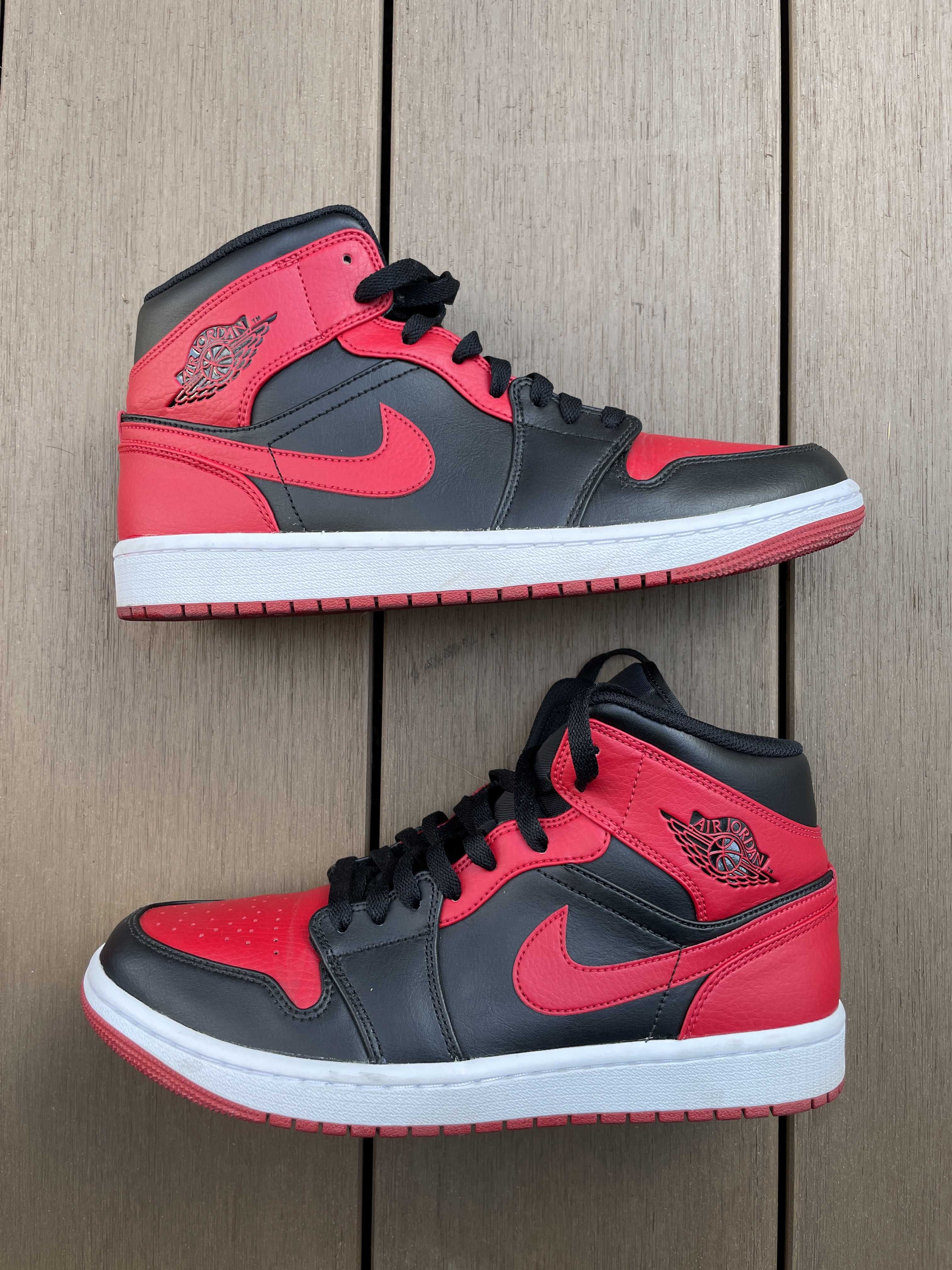 Nike Air Jordan 1 Mid "Bred"