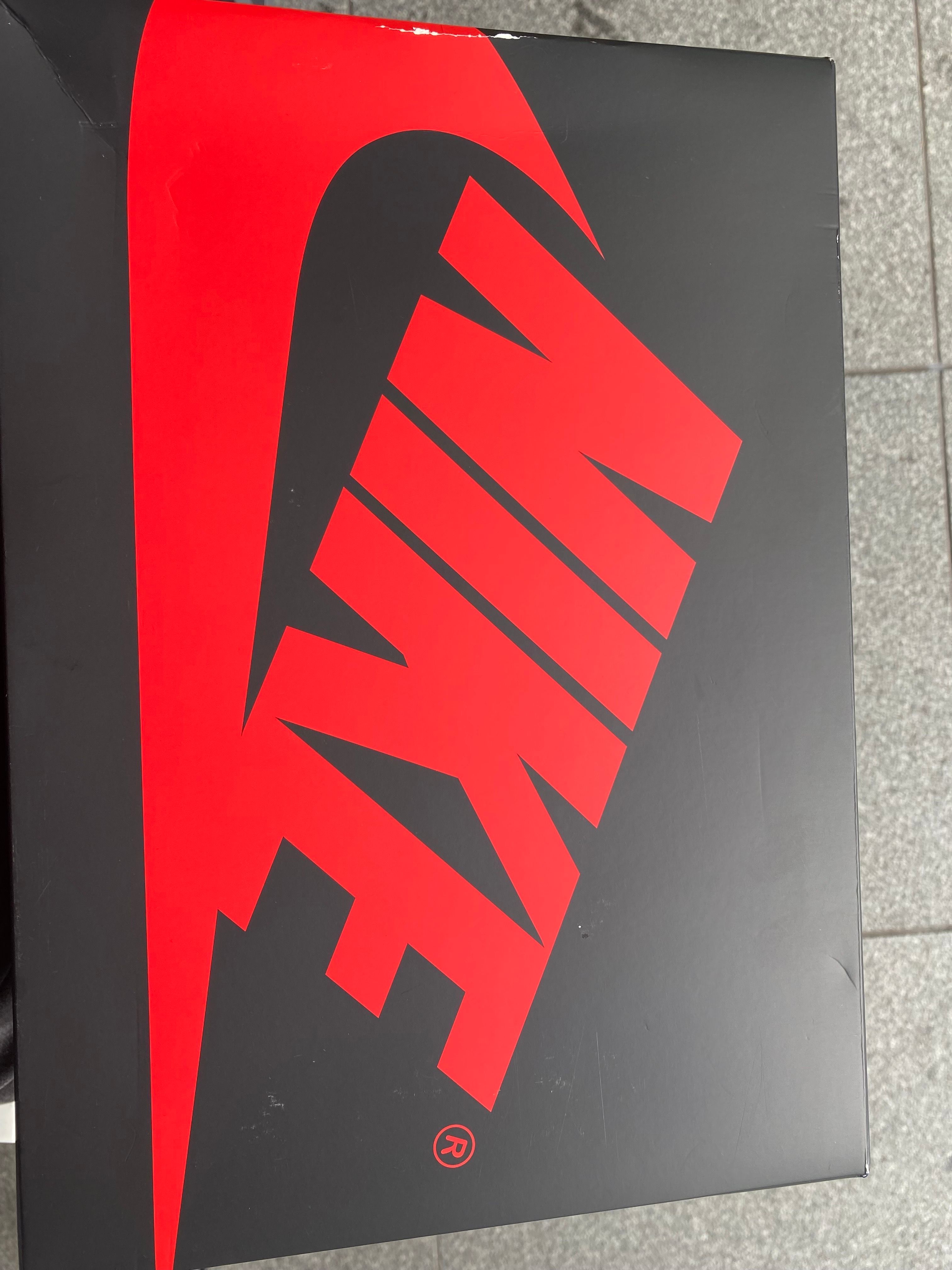 Nike Air Jordan 1 High '85 "Reverse Shadow"