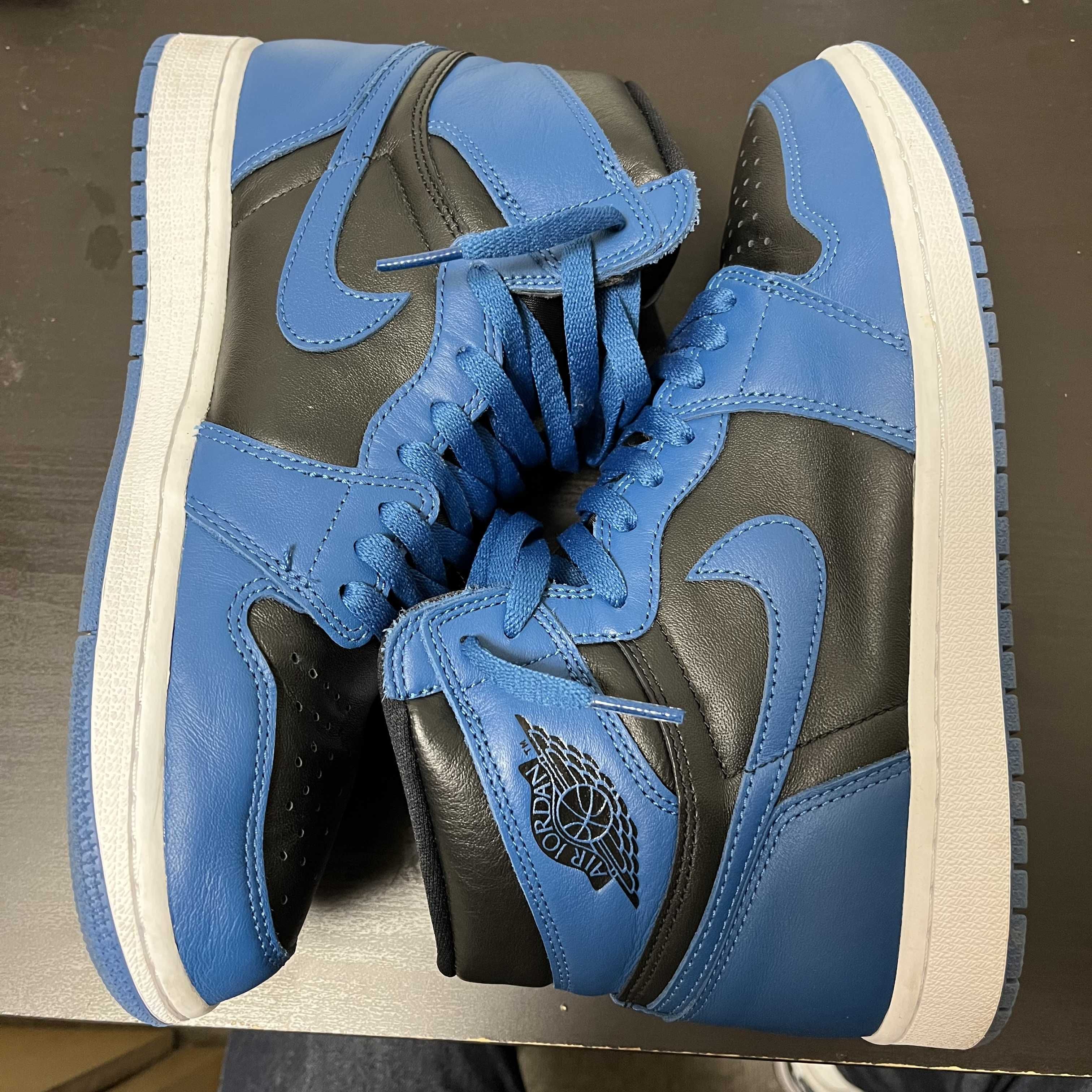 Nike Air Jordan 1 Retro High OG "Dark Marina Blue"