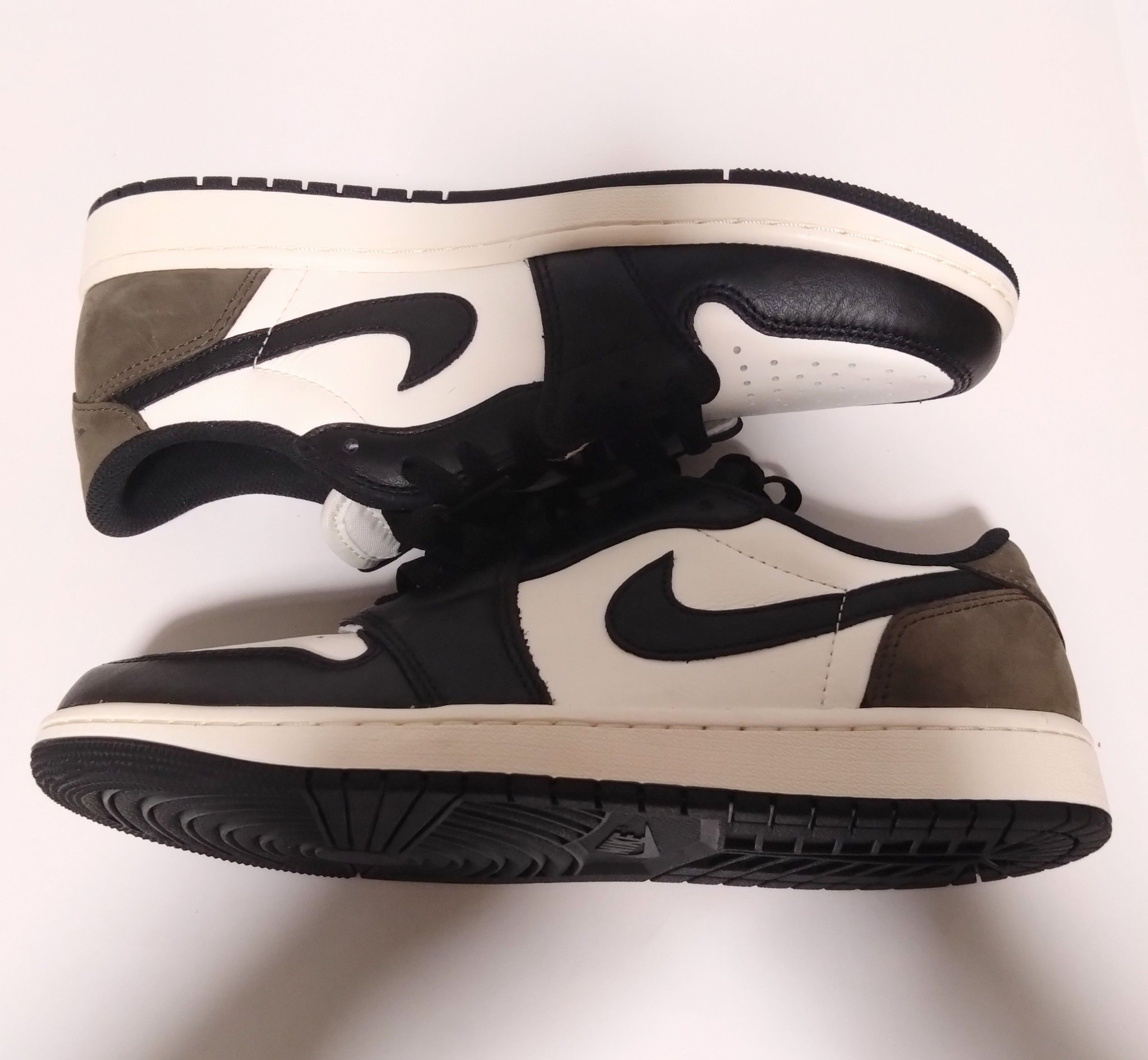 Nike Air Jordan 1 Retro Low OG "Mocha"