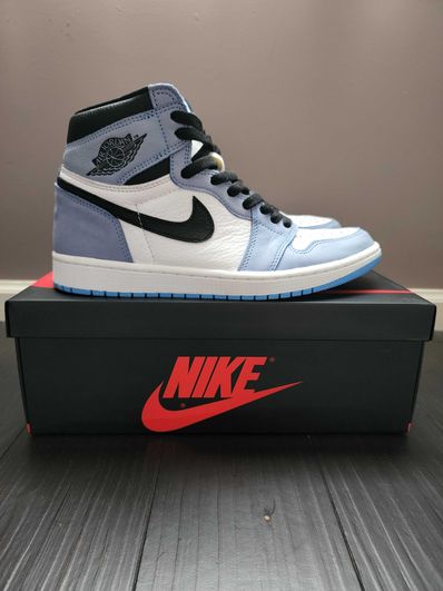 Nike Air Jordan 1 High OG "University Blue"