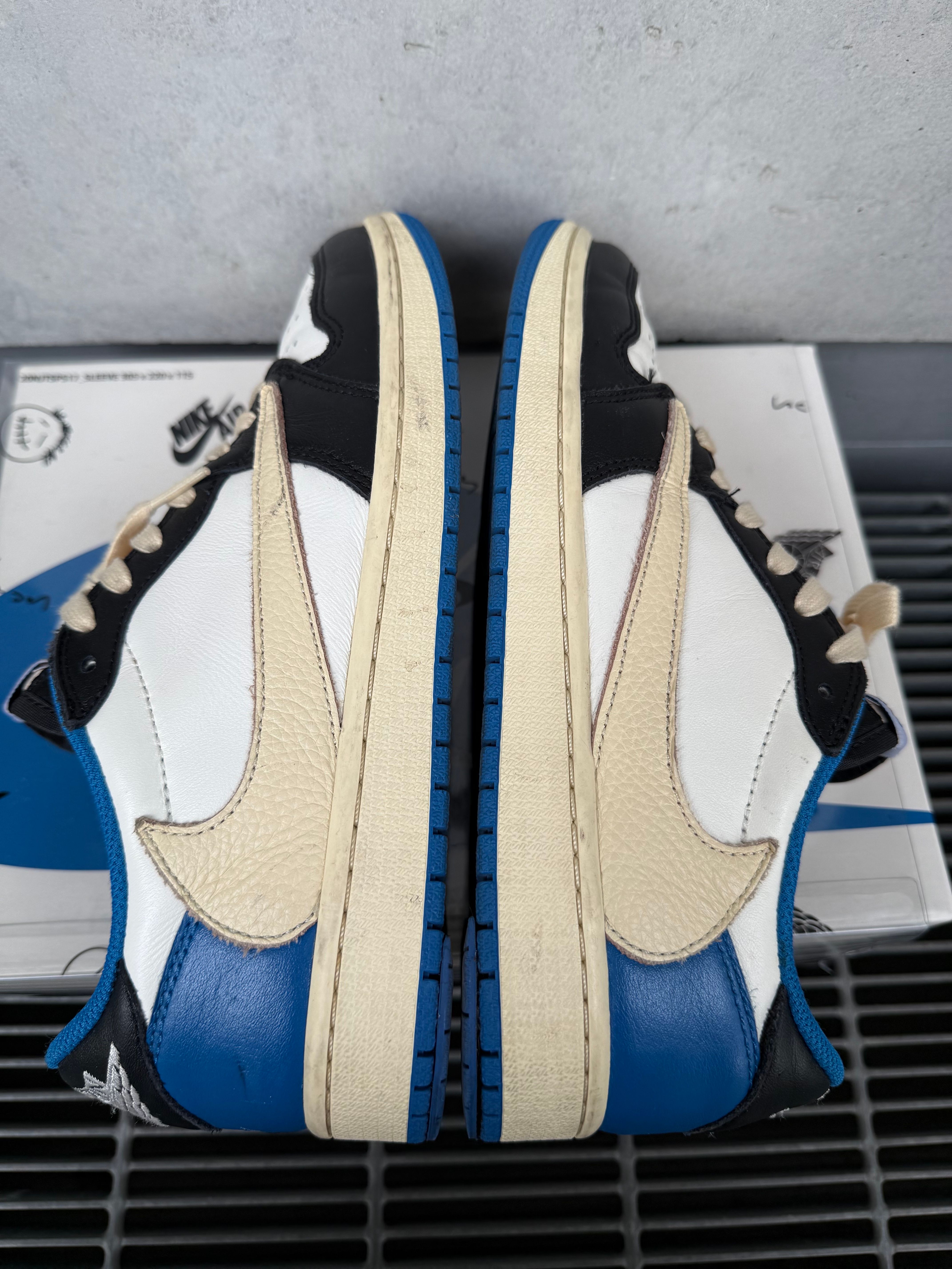 Travis Scott × fragment design × Nike Air Jordan 1 Low OG SP "Military Blue"