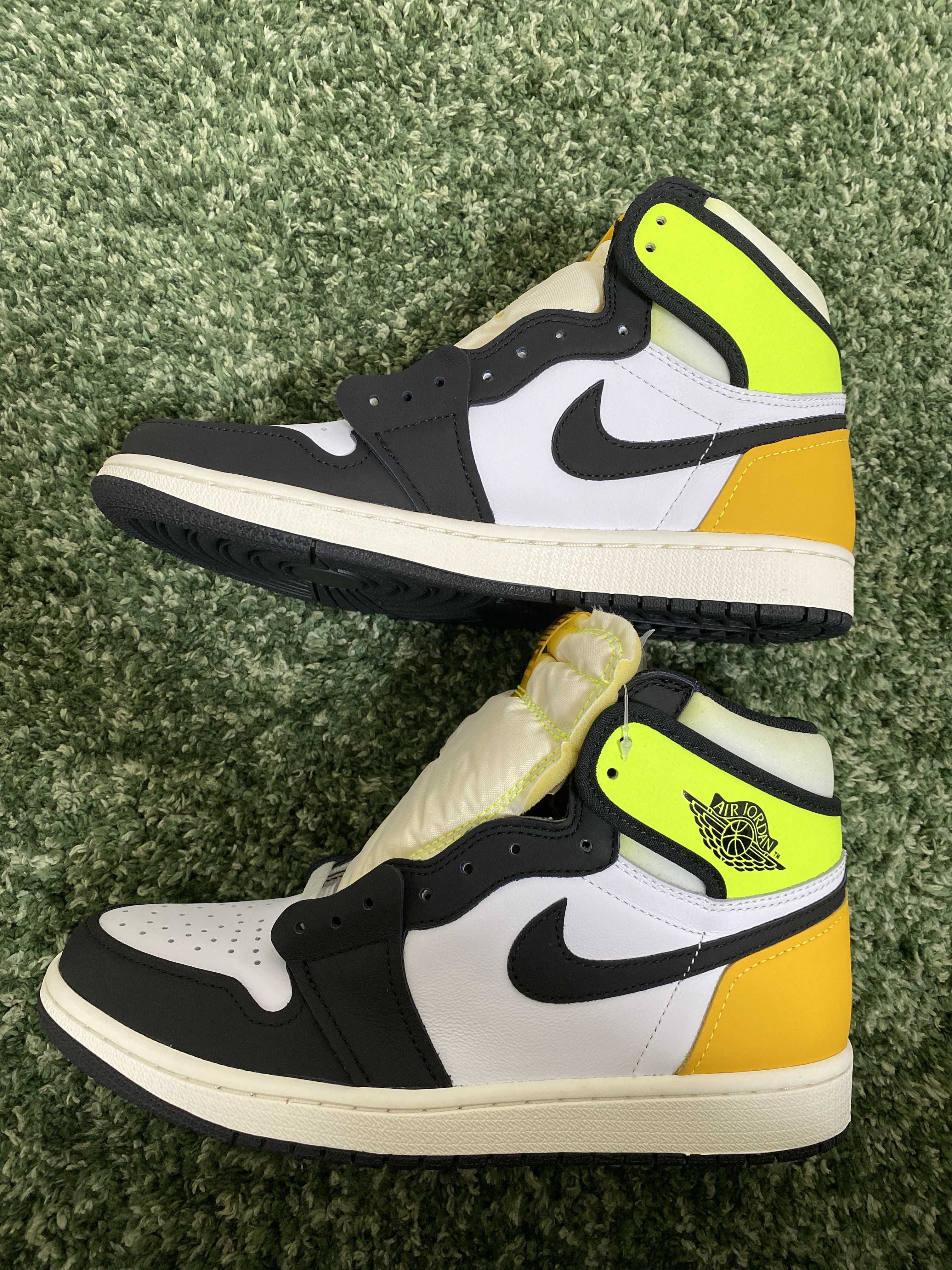 Nike Air Jordan 1 High OG "Volt Gold"