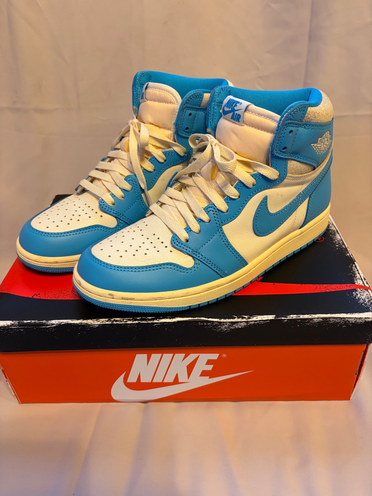 Nike Air Jordan 1 Retro High OG "UNC Reimagined"