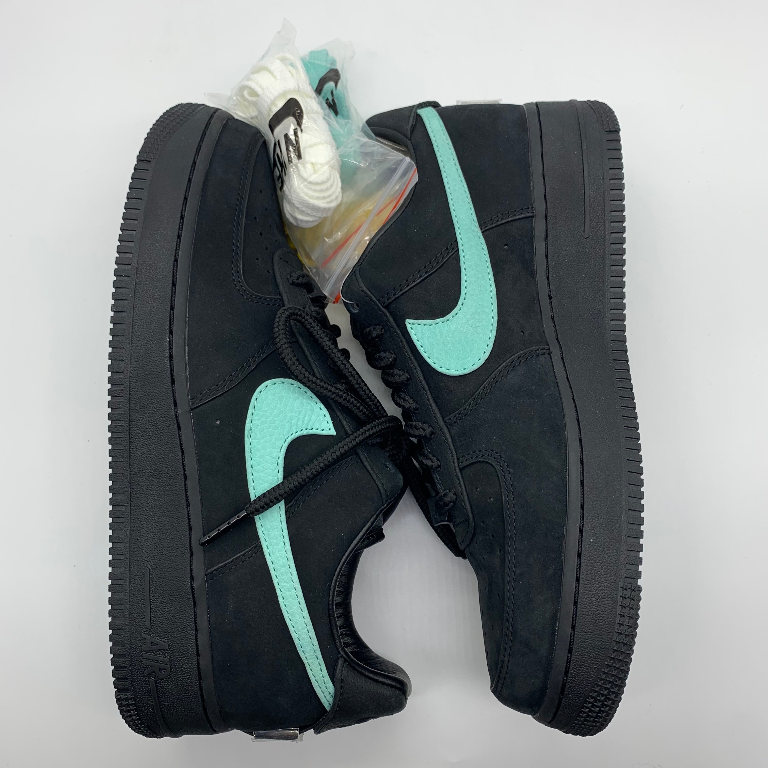 Tiffany & Co. × Nike Air Force 1 Low "1837"