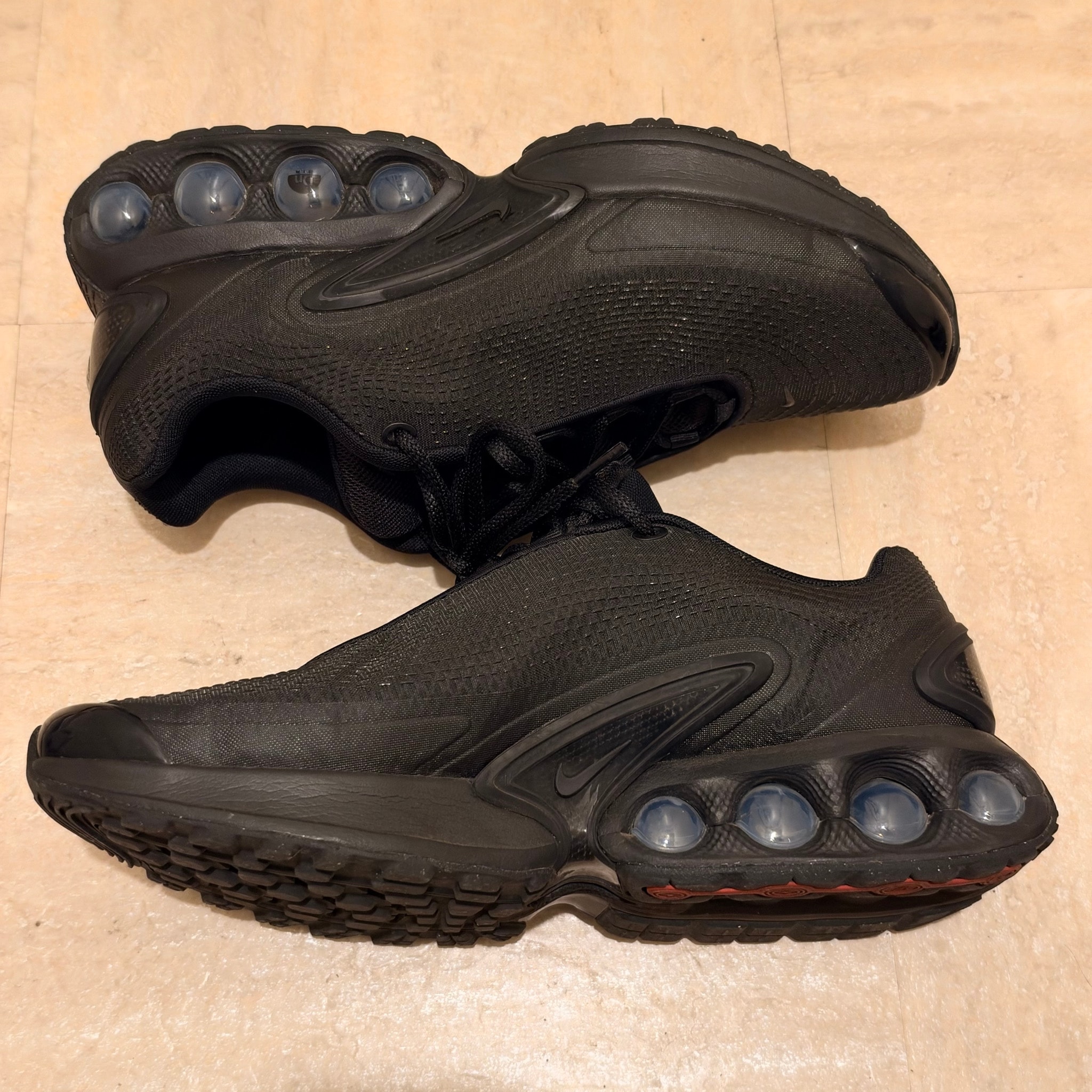 Nike Air Max DN "Black/Metallic Dark Grey"