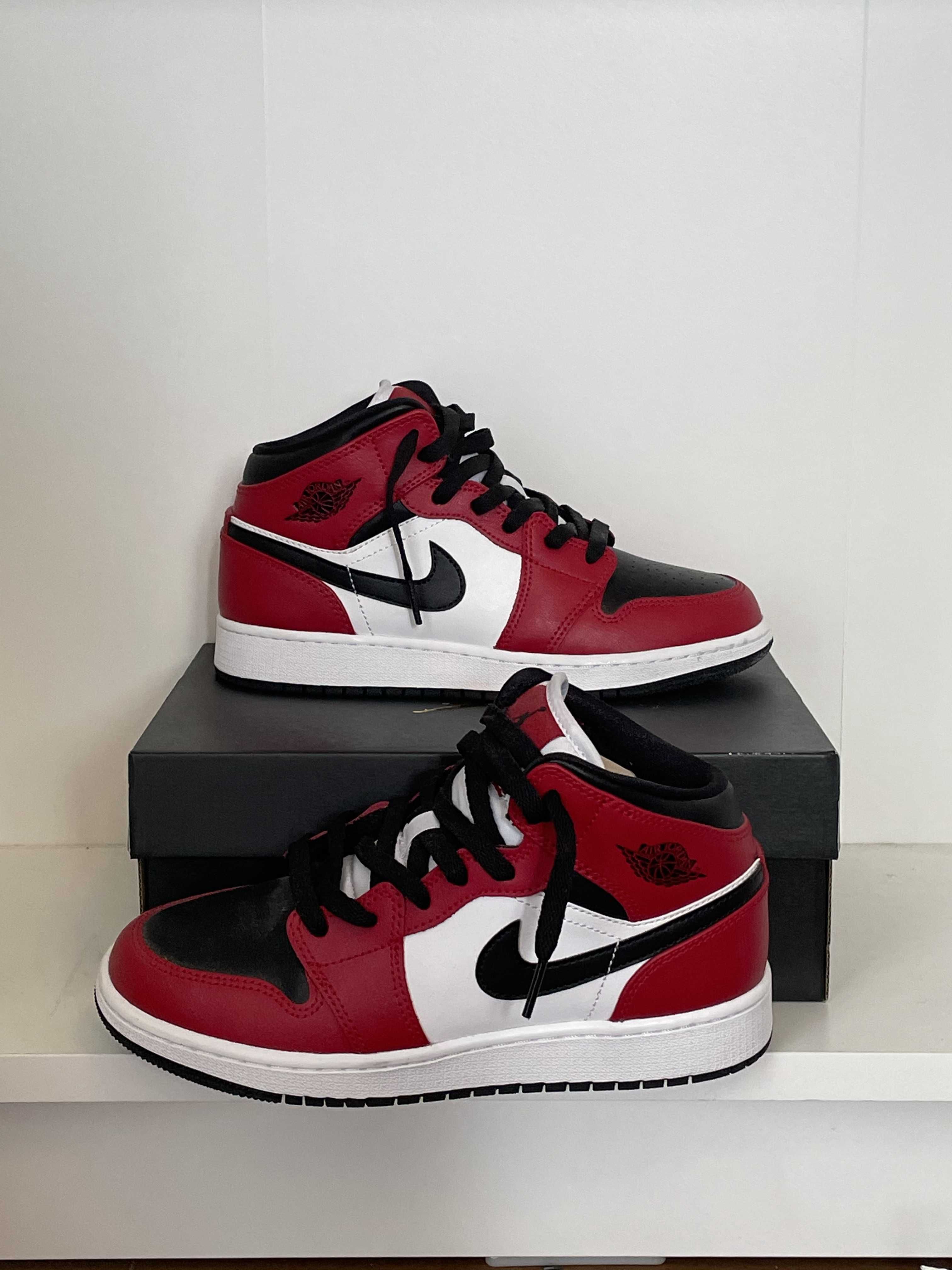 Nike GS Air Jordan 1 Mid "Black/Gym Red-White"