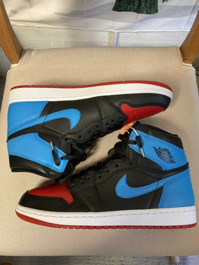 Nike Women's Air Jordan 1 High OG "UNC to Chicago"