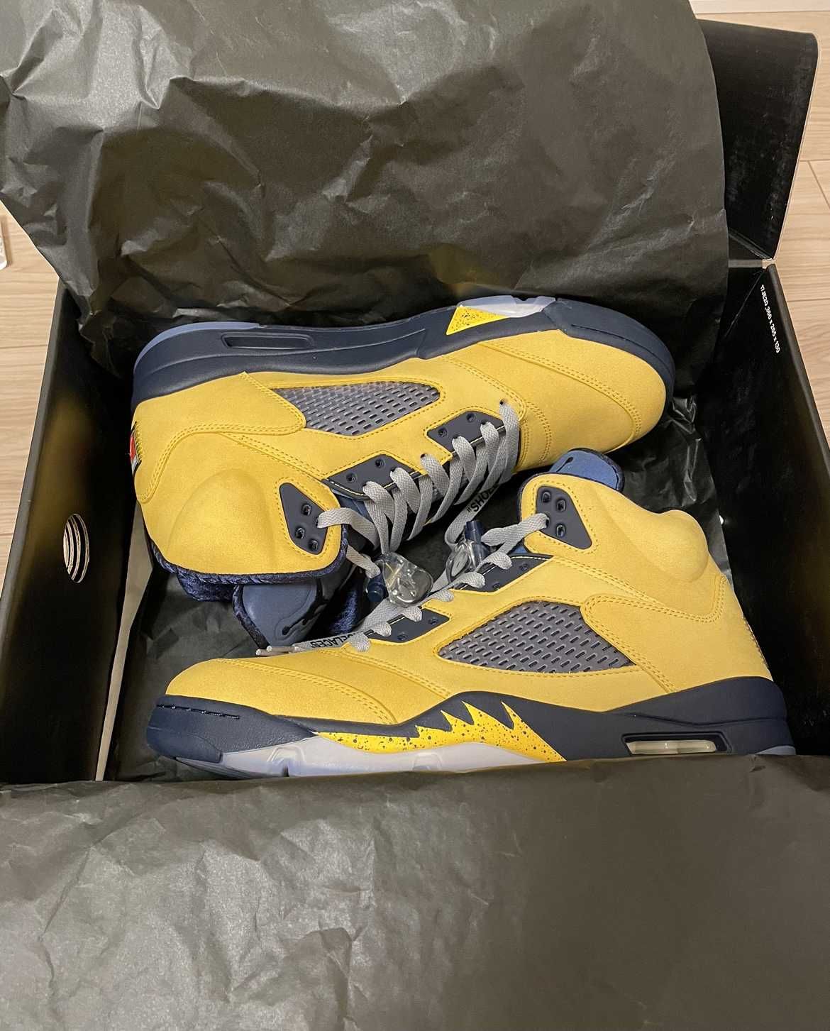 NIKE AIR JORDAN 5 "MICHIGAN"