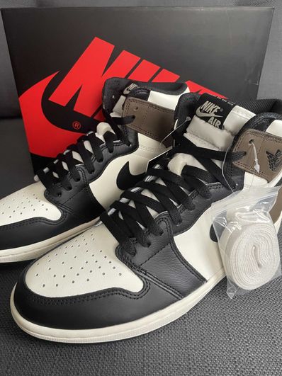 Nike Air Jordan 1 High OG "Sail/Dark Mocha/Black"