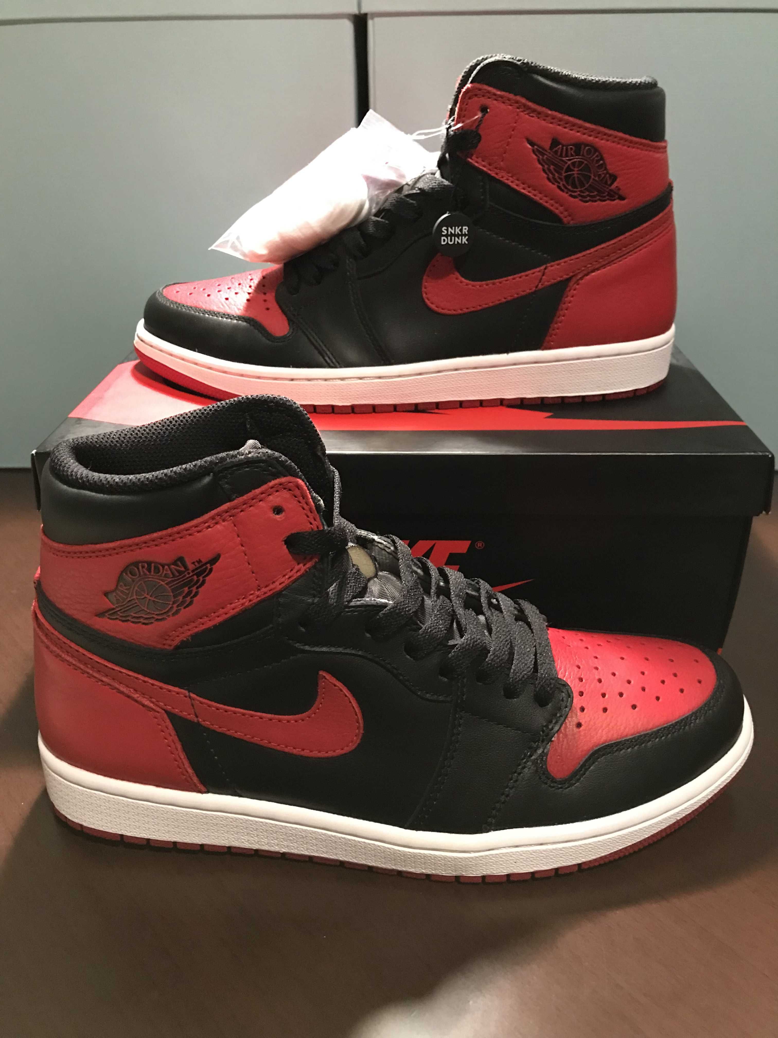 Nike Air Jordan 1 Retro High OG "Bred/Banned" (2016)