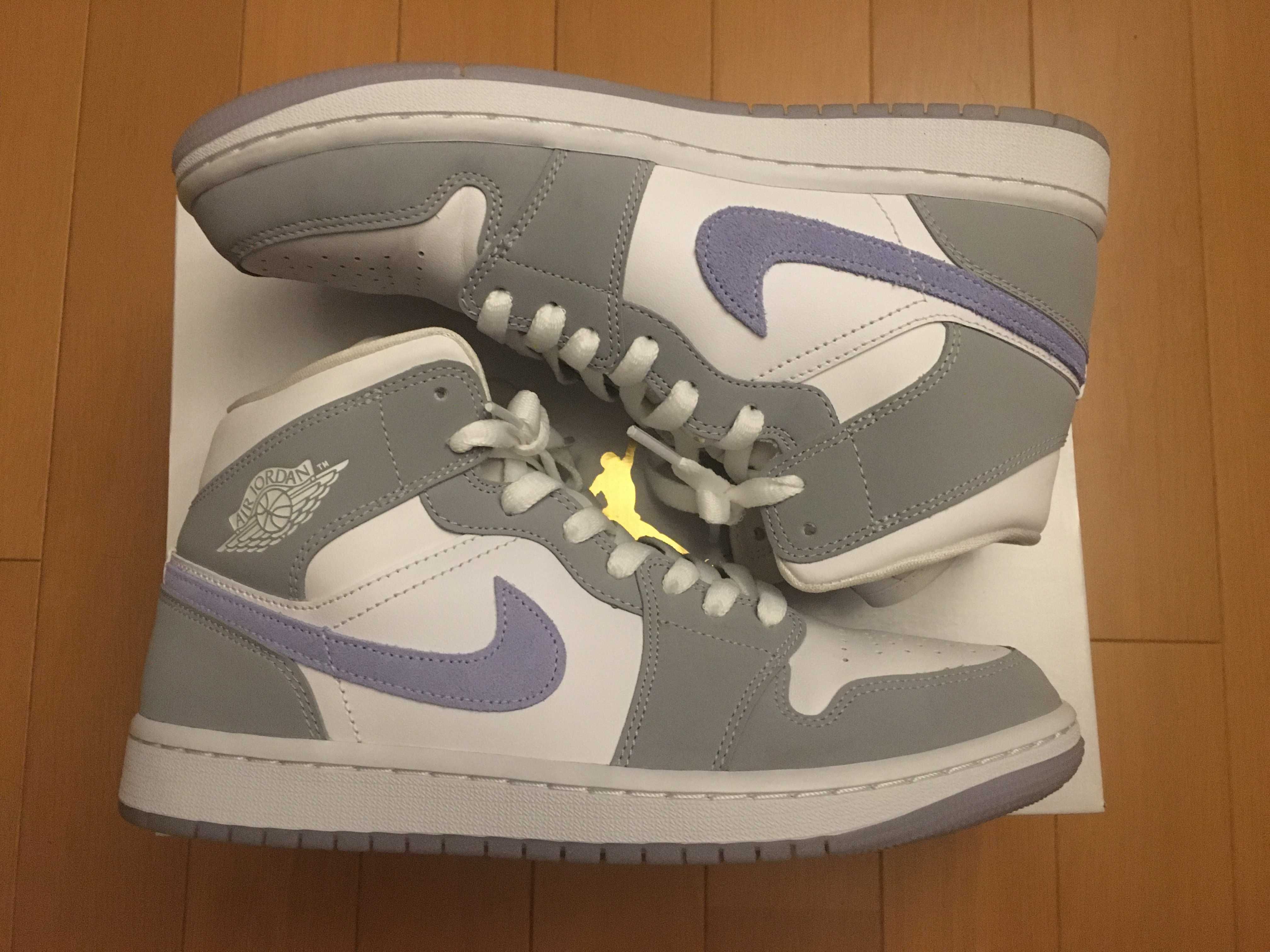 Nike Women's Air Jordan 1 Mid "Wolf Grey"