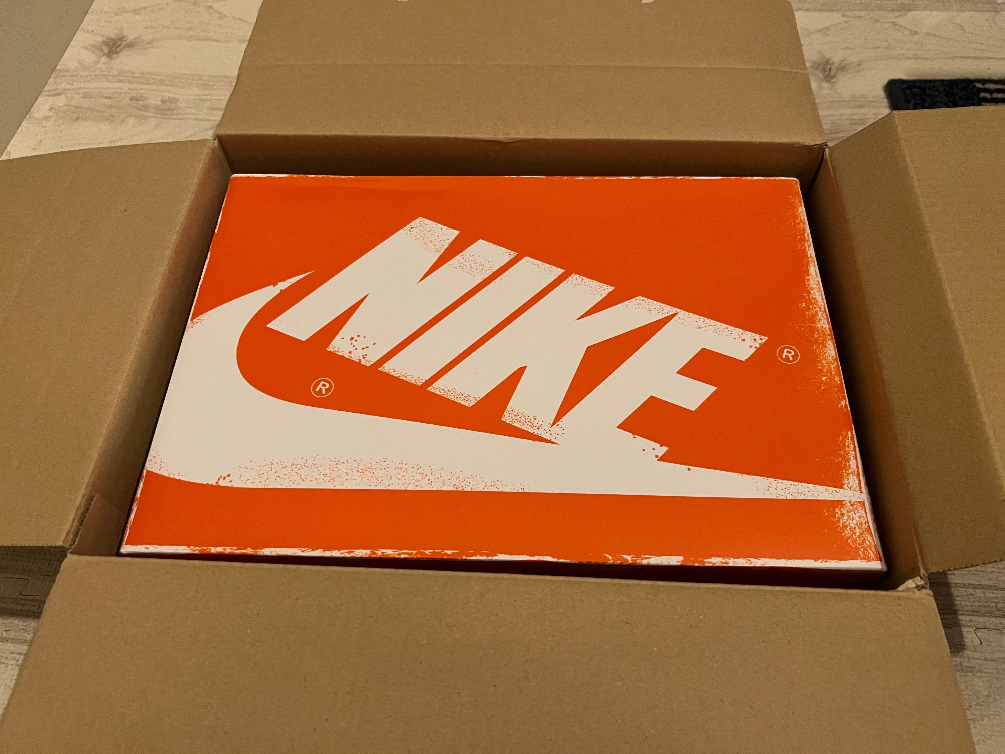 Nike Air Jordan 1 High OG "Lost & Found/Chicago"