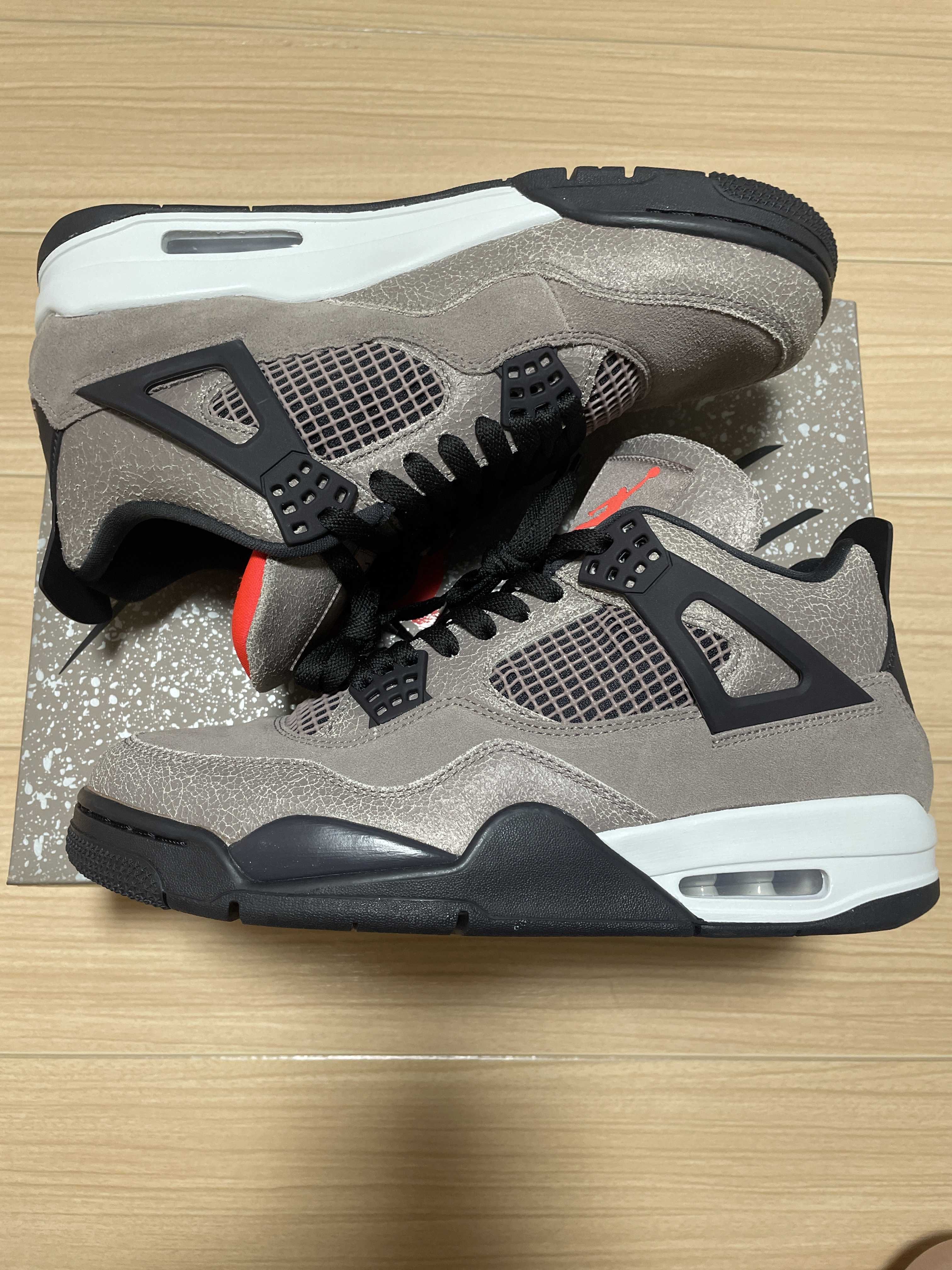 Nike Air Jordan 4 "Taupe Haze"