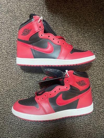 Nike Air Jordan 1 High ’85 "Varsity Red"