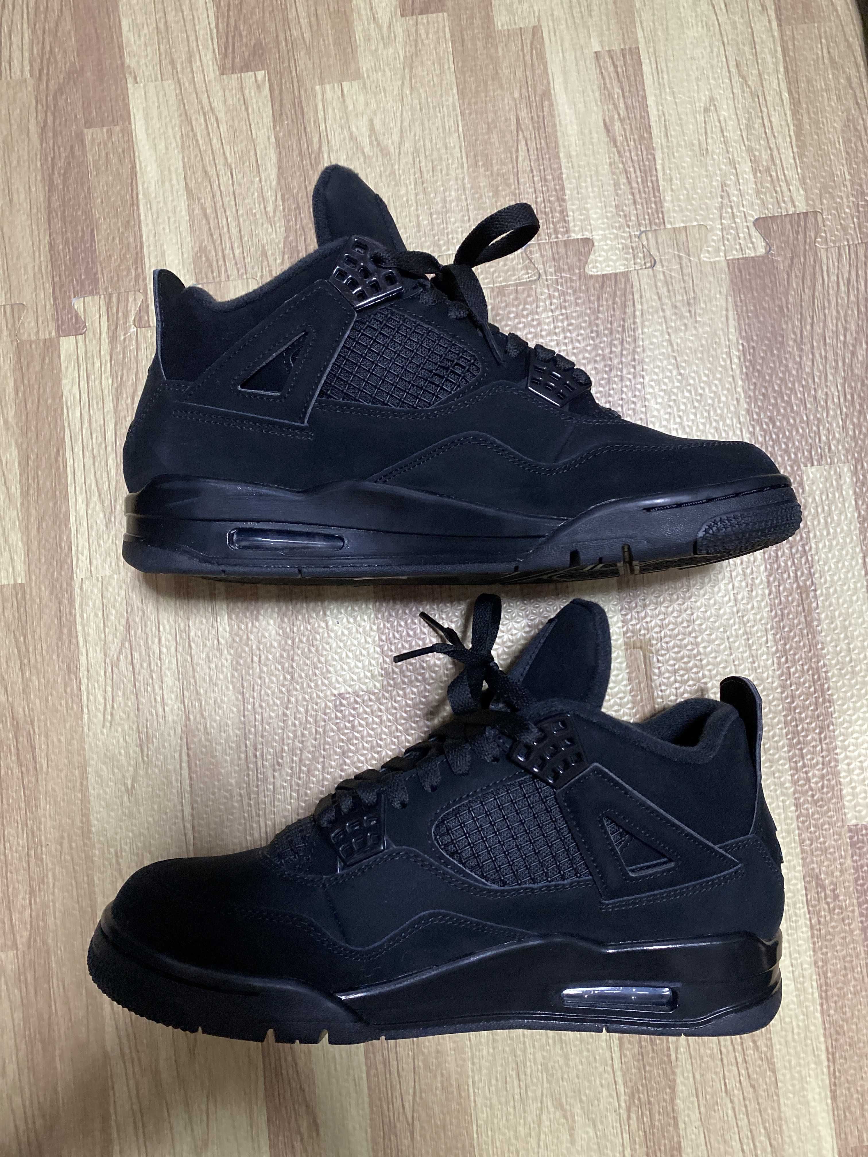 Nike Air Jordan 4 "Black Cat"