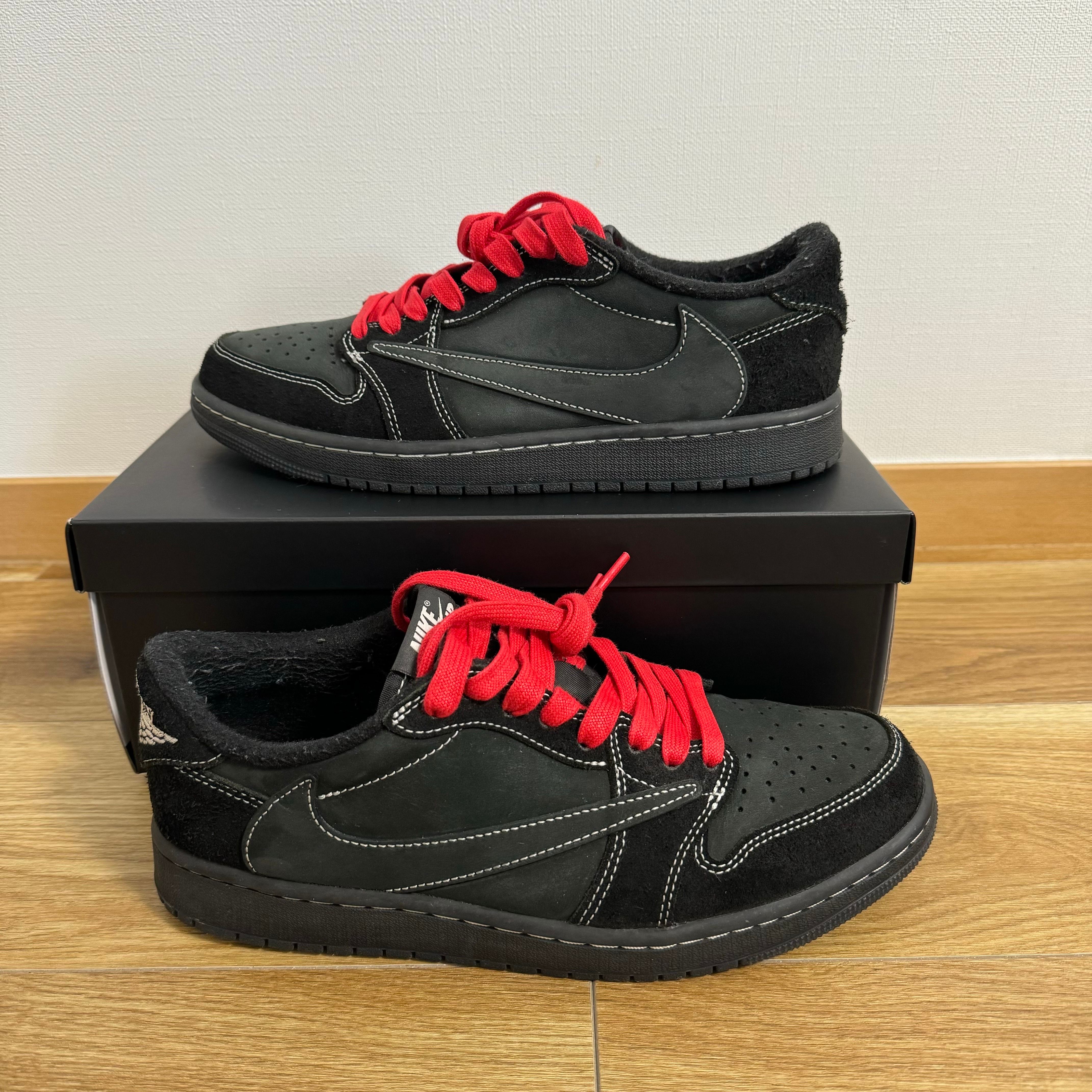 Travis Scott × Nike Air Jordan 1 Low OG SP "Black Phantom"