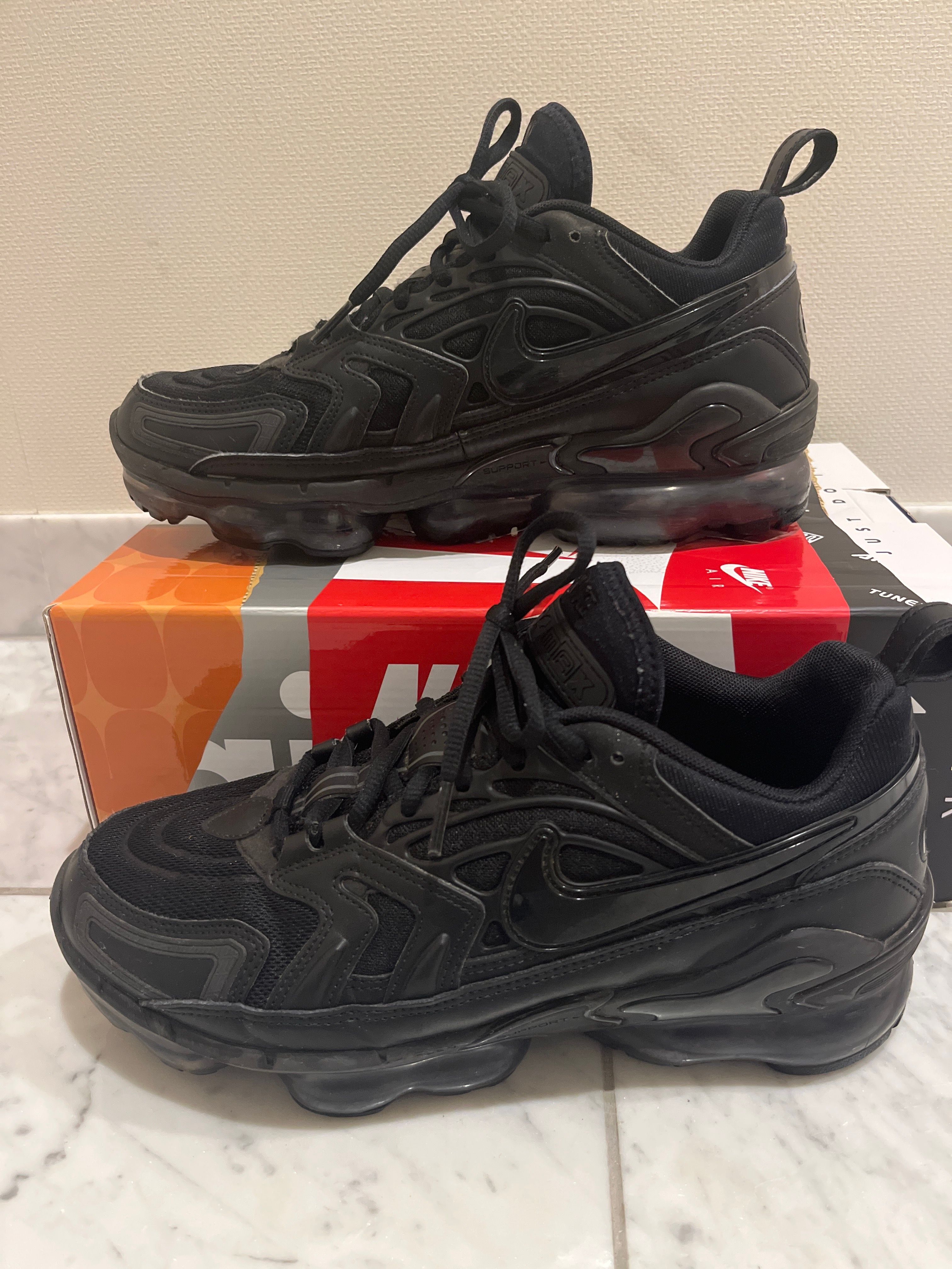 NIKE AIR VAPORMAX EVO "BLACK"