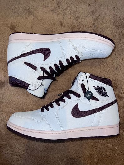 A Ma Maniere × Nike Air Jordan 1 Retro High OG "Sail and Burgundy"