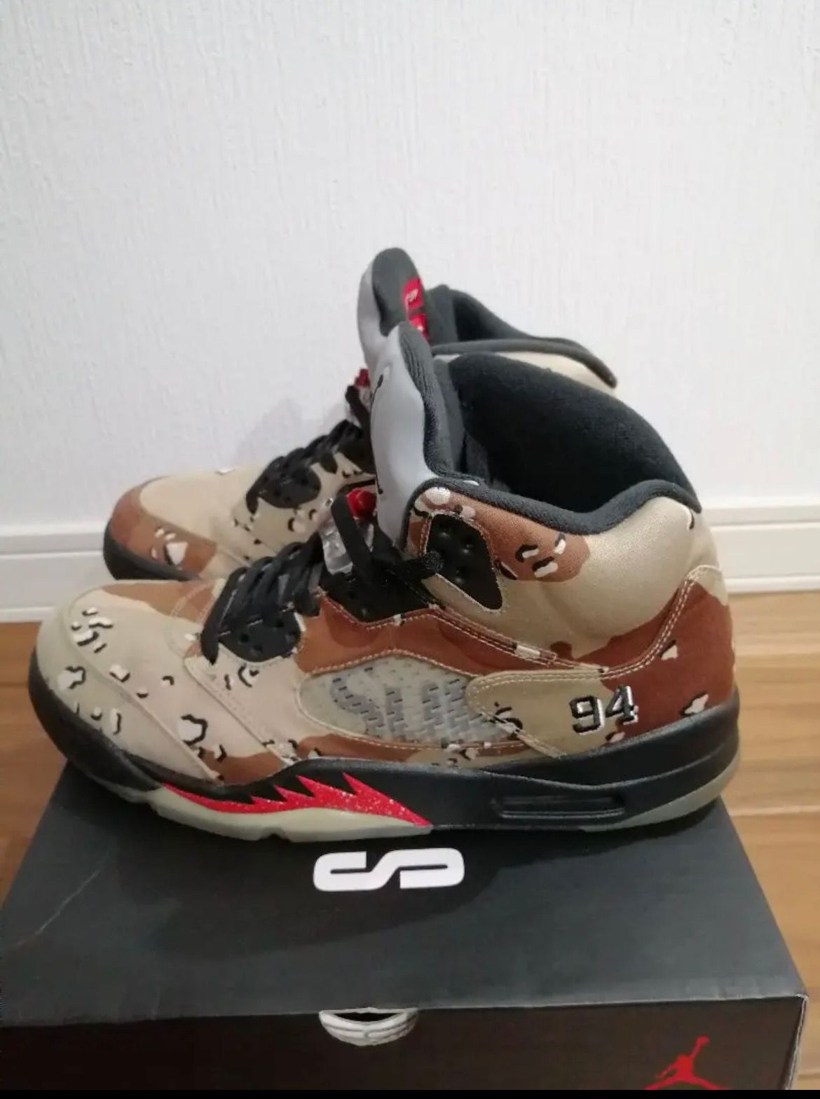 Supreme × Nike Air Jordan 5 Retro "Desert Camo"