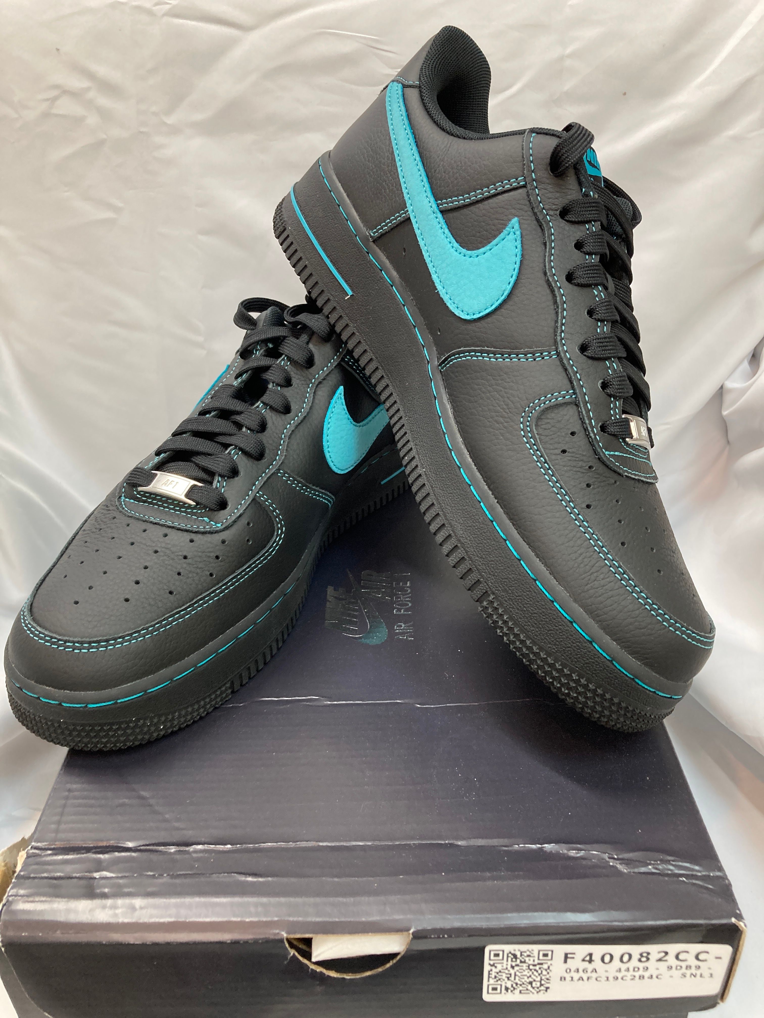 Nike Air Force 1 Low "Black Tiffany"