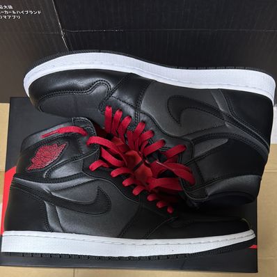 Nike Air Jordan 1 Retro High OG "Black/Metallic Silver/Gym Red"