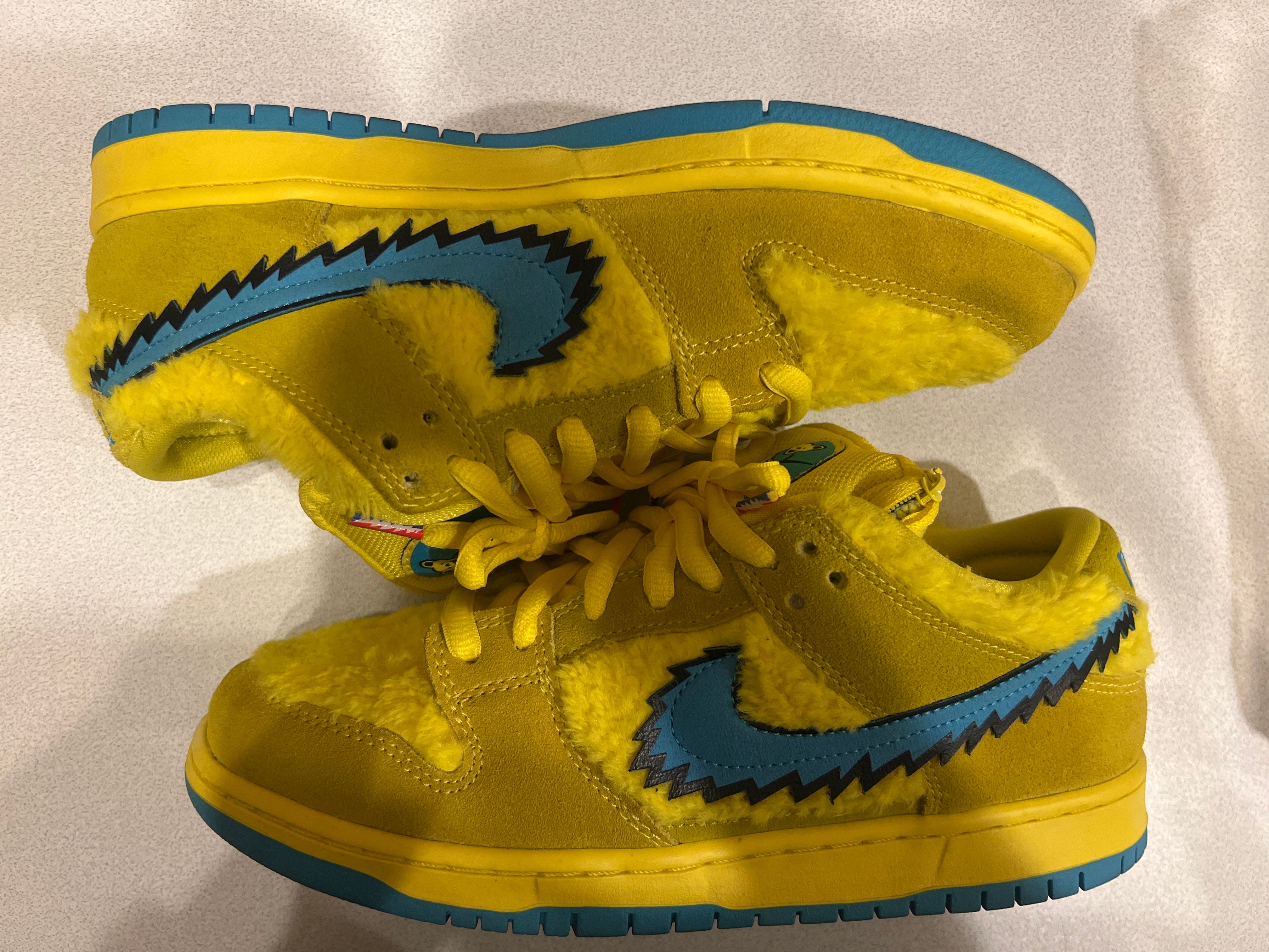 Grateful Dead × Nike SB Dunk Low "Yellow Bear"