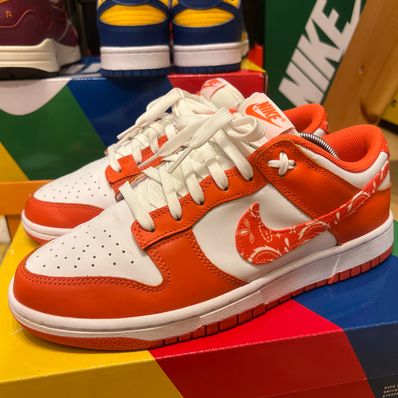 Nike WMNS Dunk Low ESS