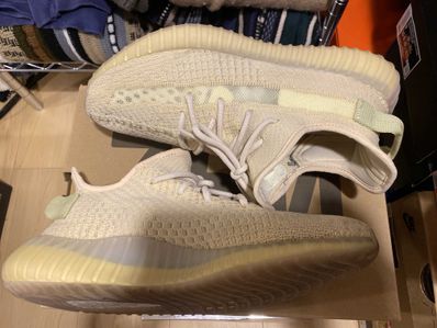 adidas YEEZY Boost 350 V2 "Flax"