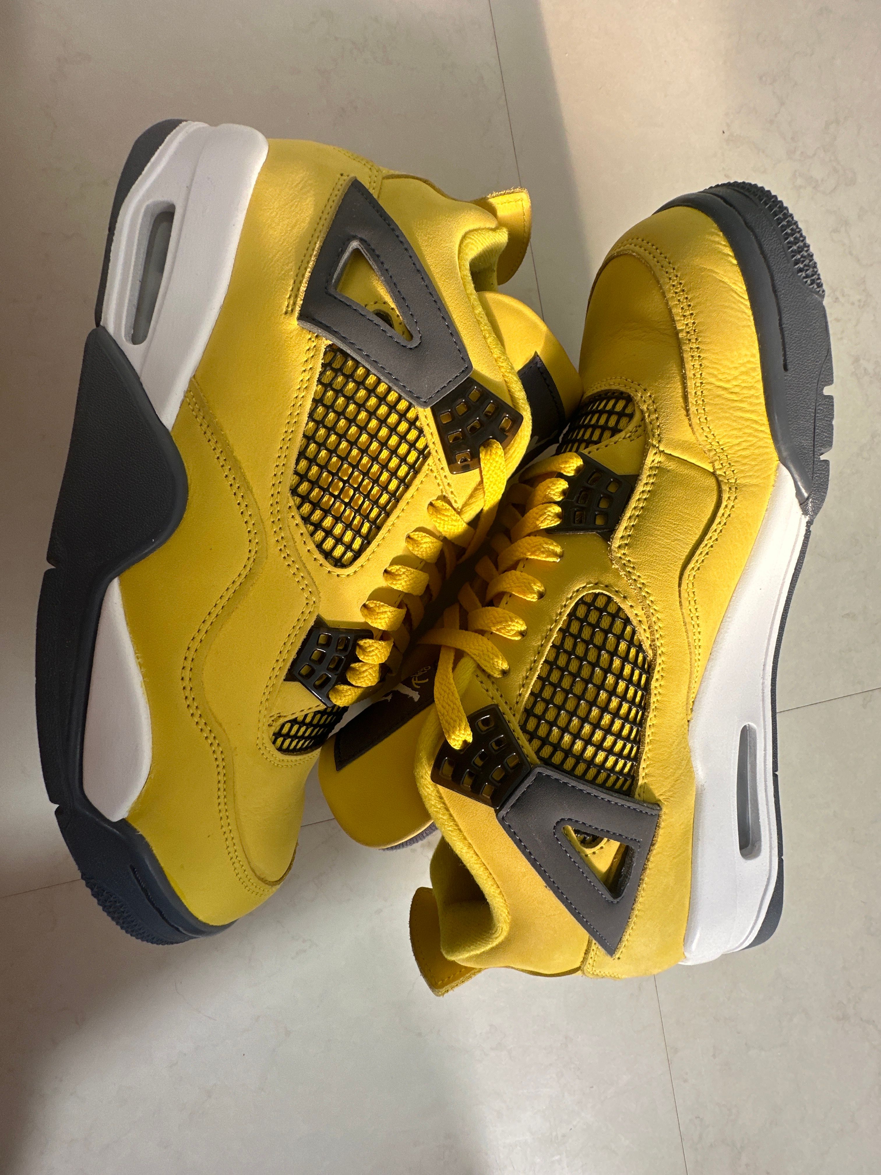 Nike Air Jordan 4 "Tour Yellow"