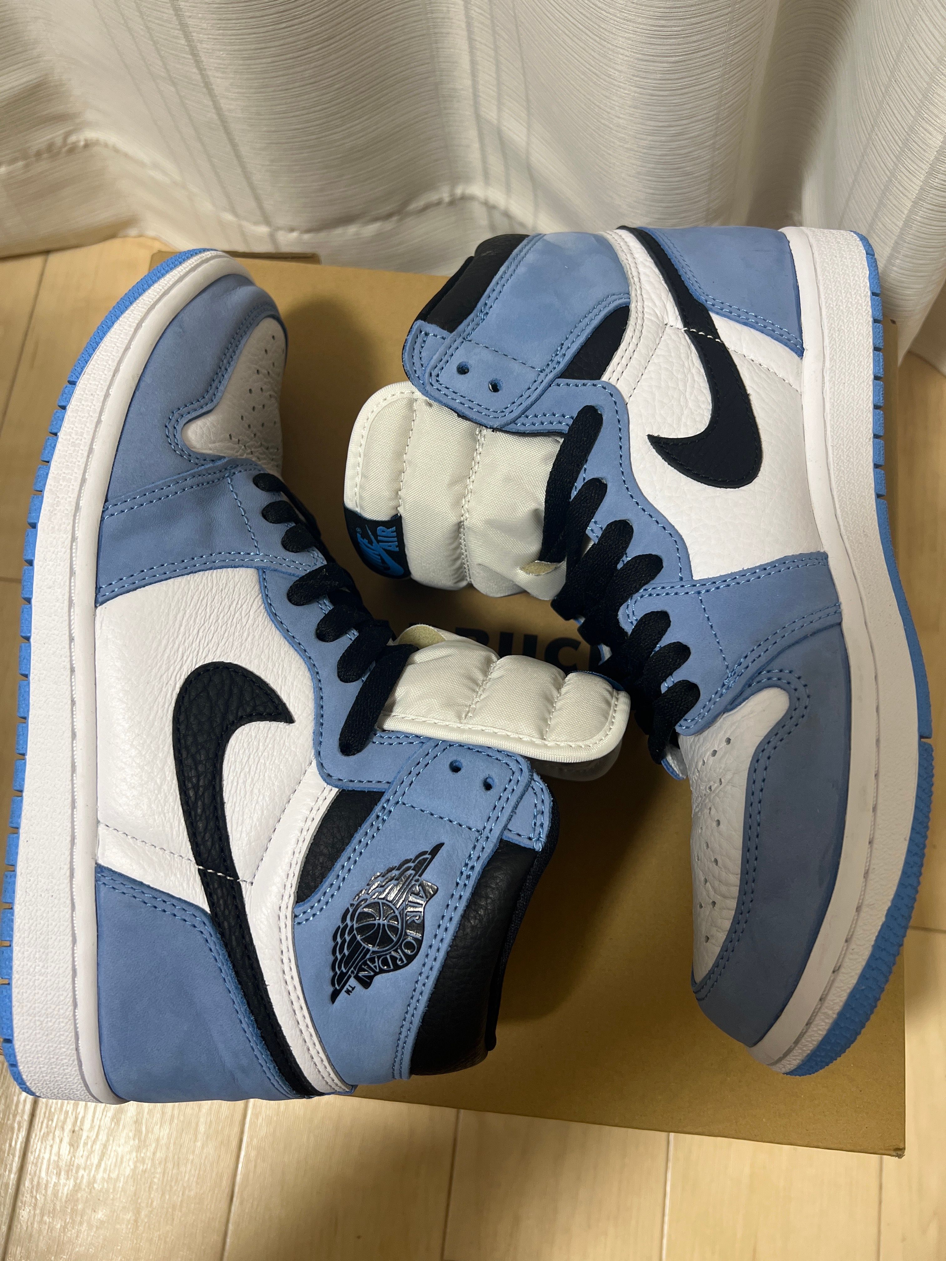 Nike Air Jordan 1 High OG "University Blue"
