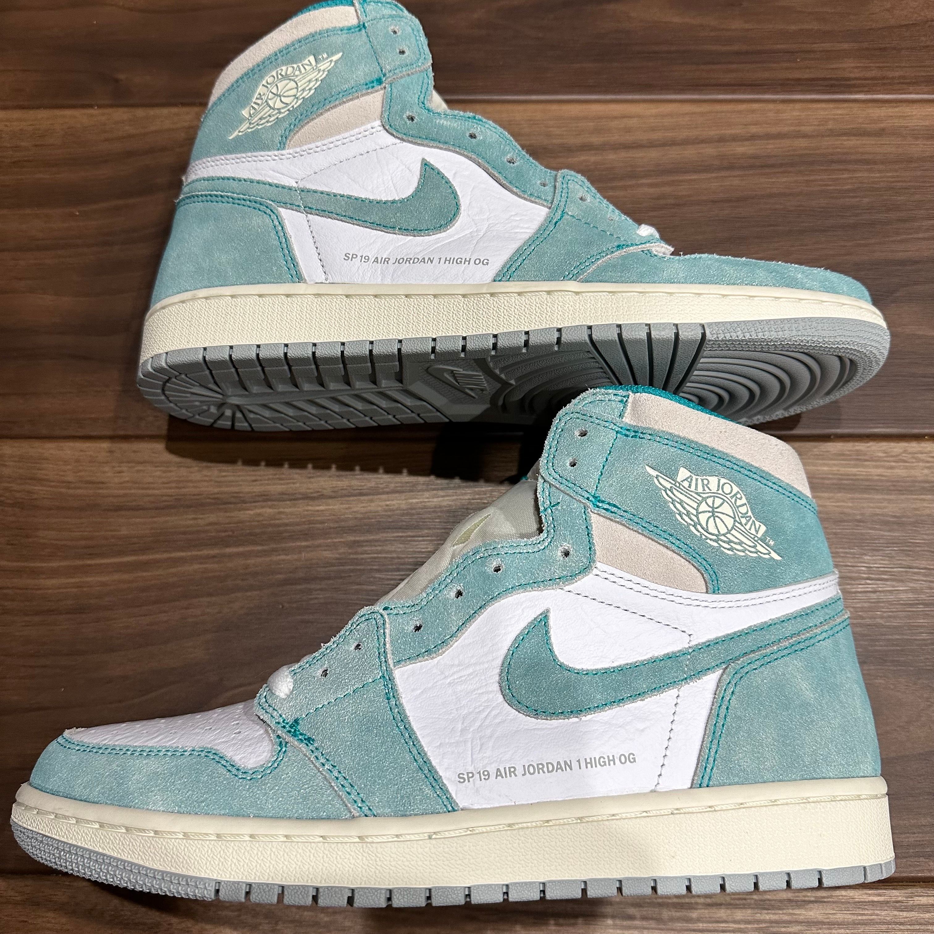 Nike Air Jordan 1 Retro High OG "Turbo Green"
