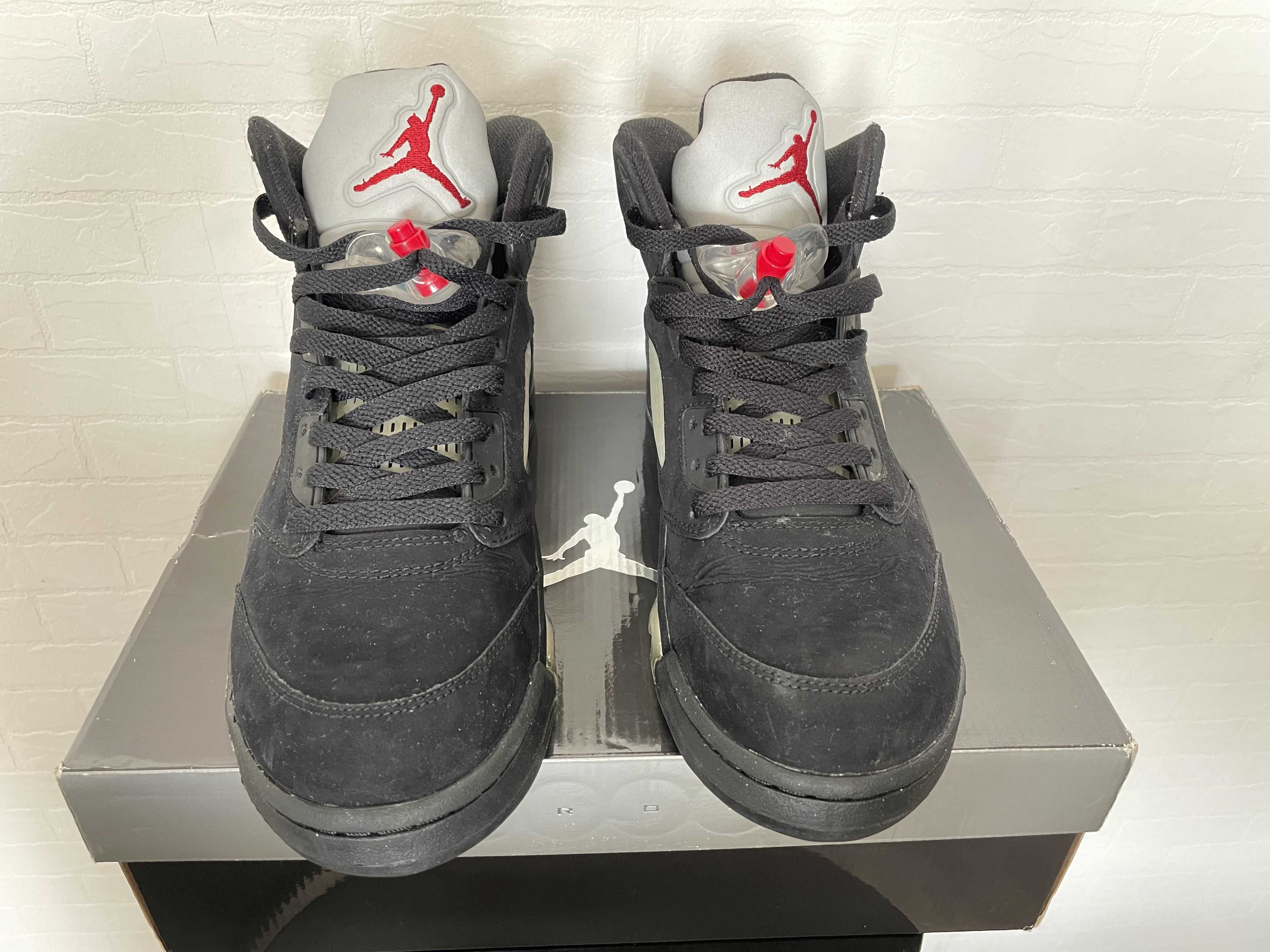 Nike Air Jordan 5 Retro "Black Metallic" (2011)