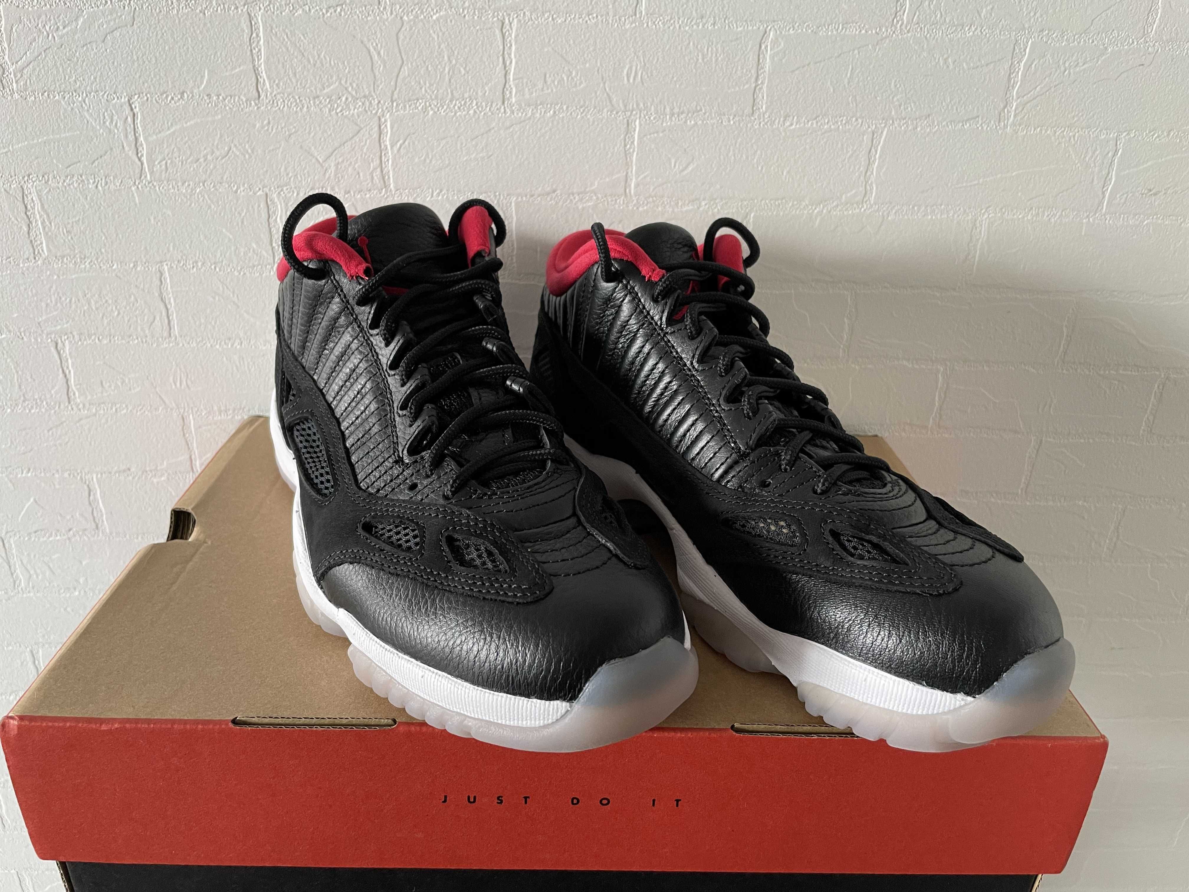Air Jordan 11 Low IE "Bred"