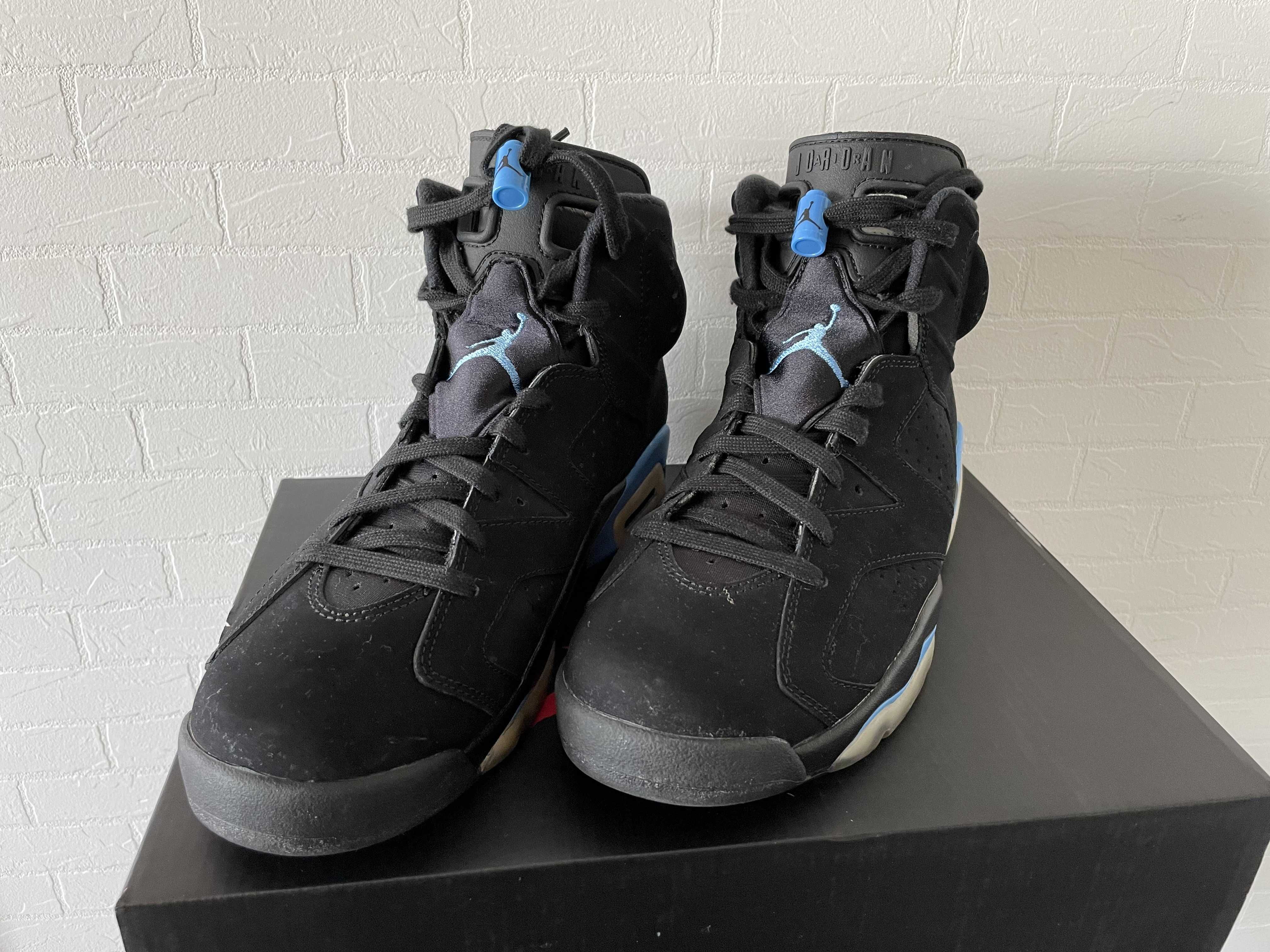 NIKE AIR JORDAN 6 RETRO "UNC"