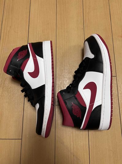 Nike Air Jordan 1 Mid "White/Gym Red Black"