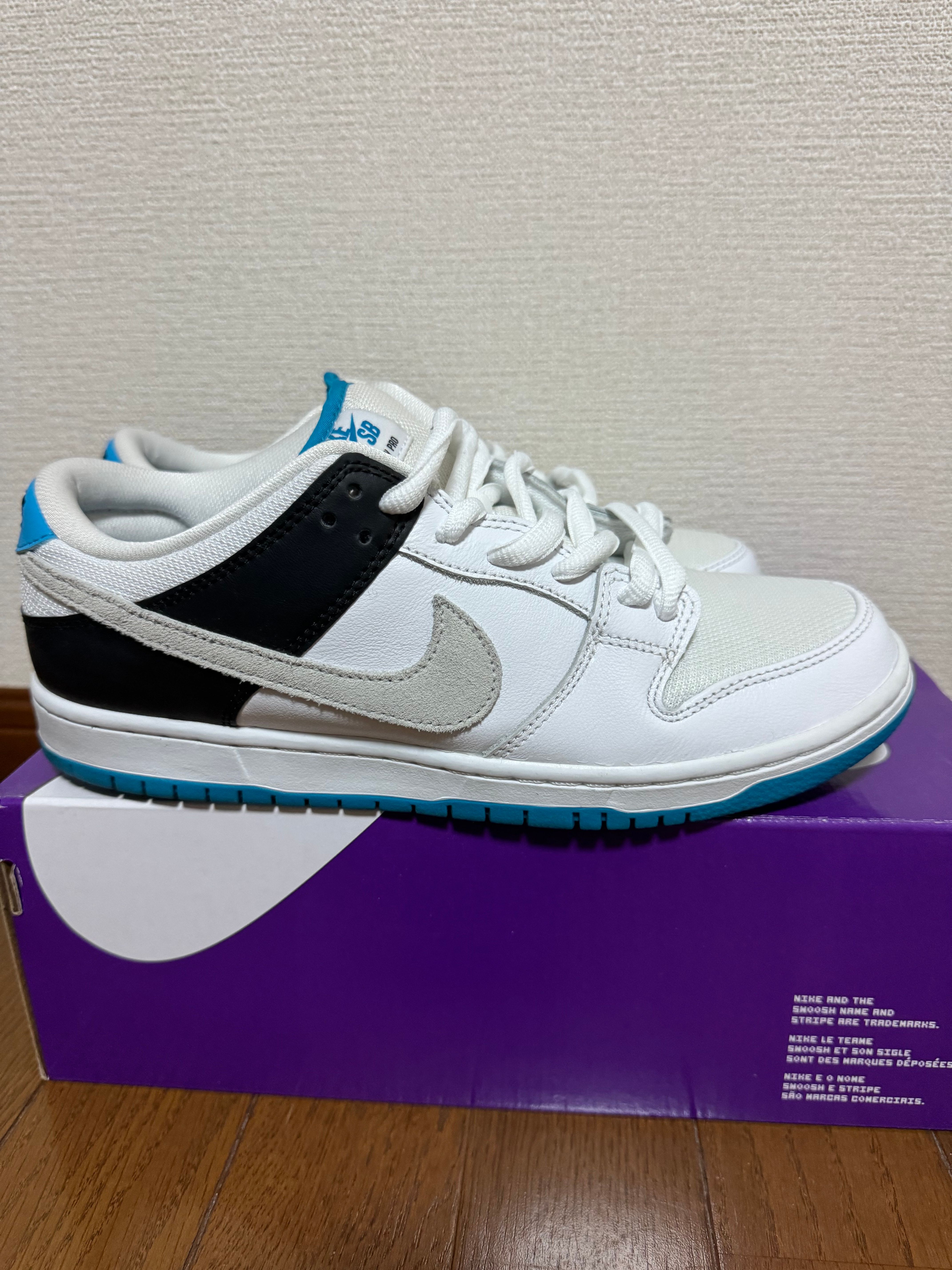 Nike SB Dunk Low "Laser Blue"