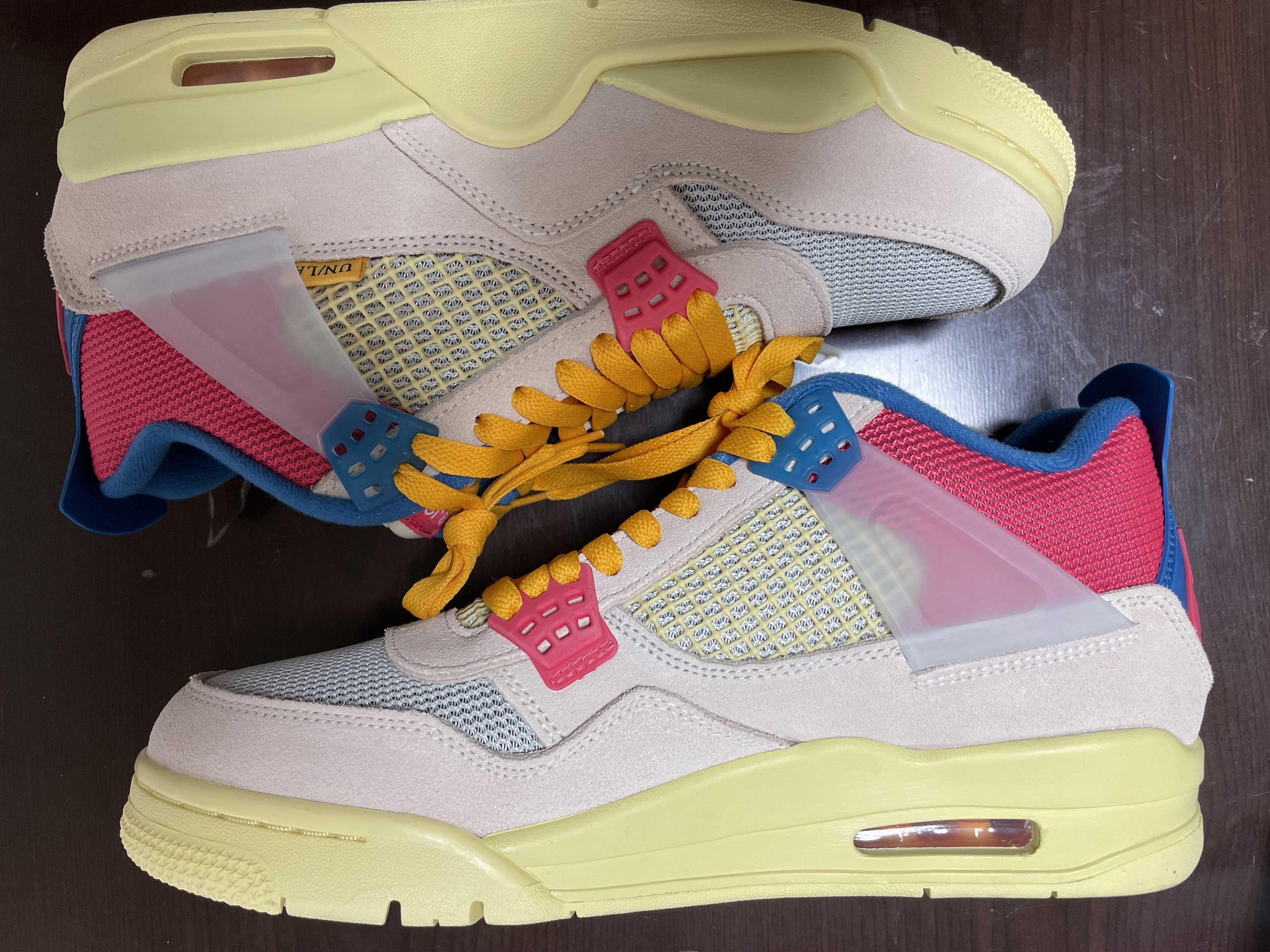 UNION × Nike Air Jordan 4 SP "Guava Ice/Light Fusion Red"