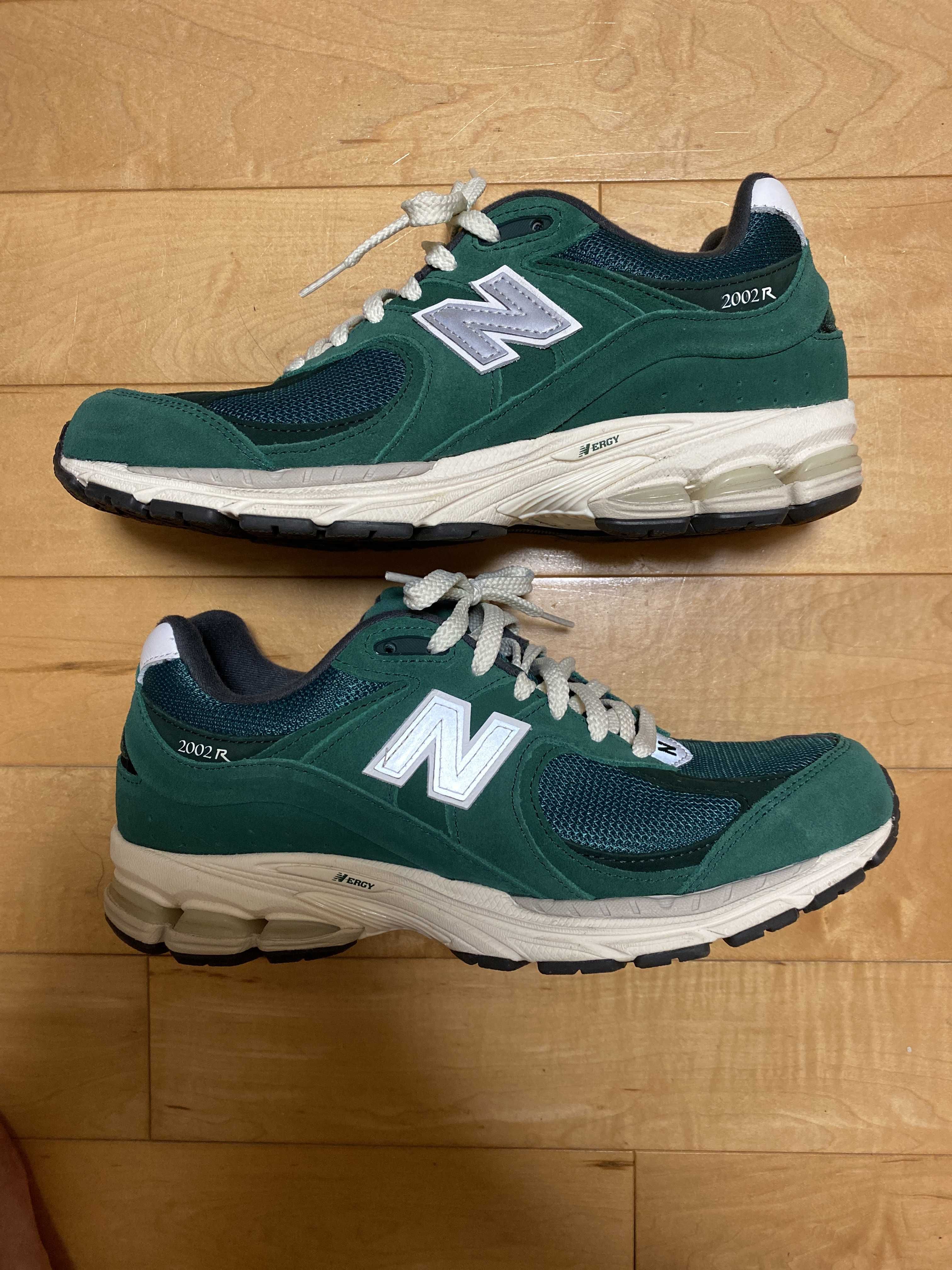 New Balance 2002R "Forest Green"