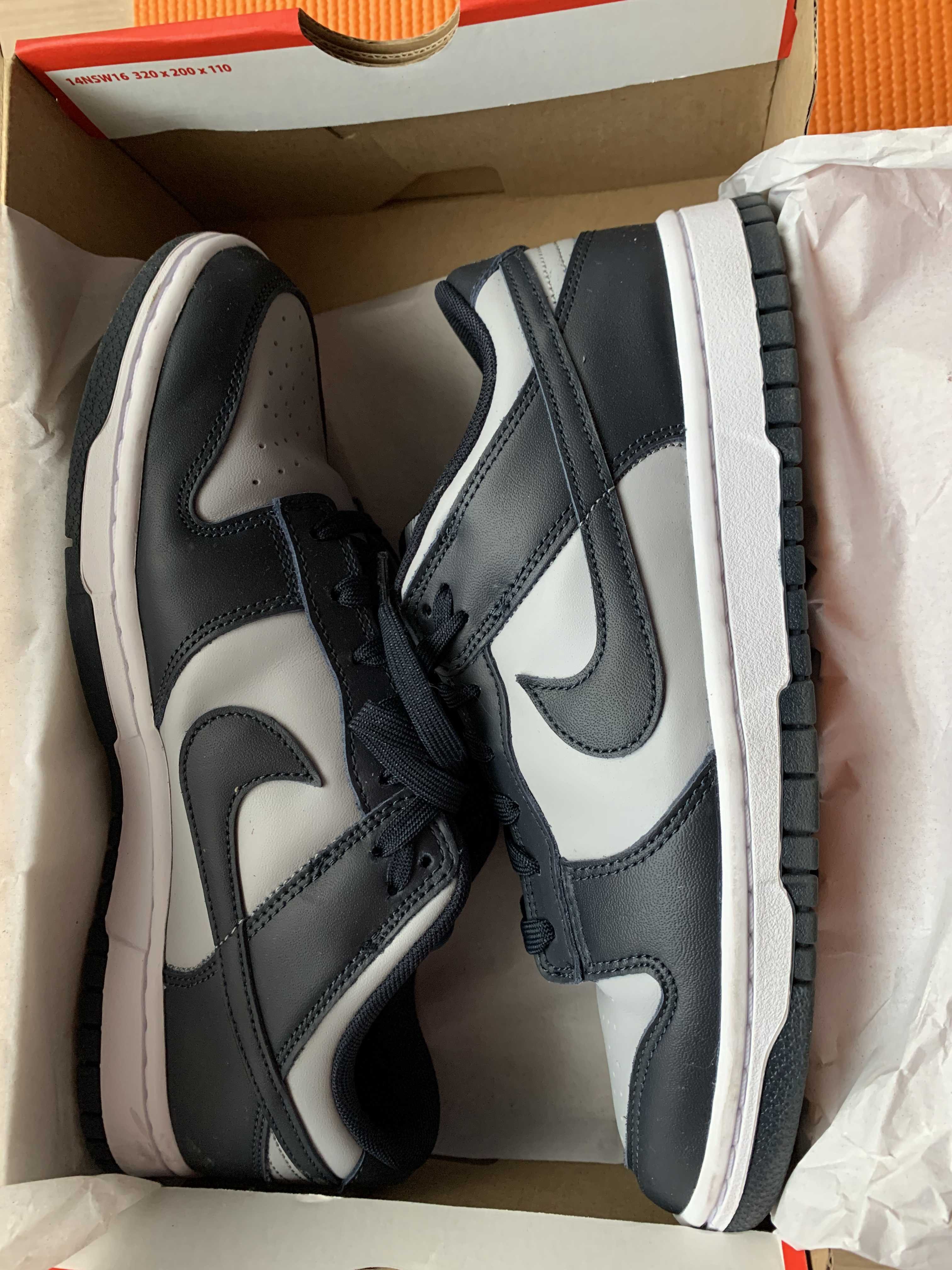 Nike Dunk Low "Championship Grey"
