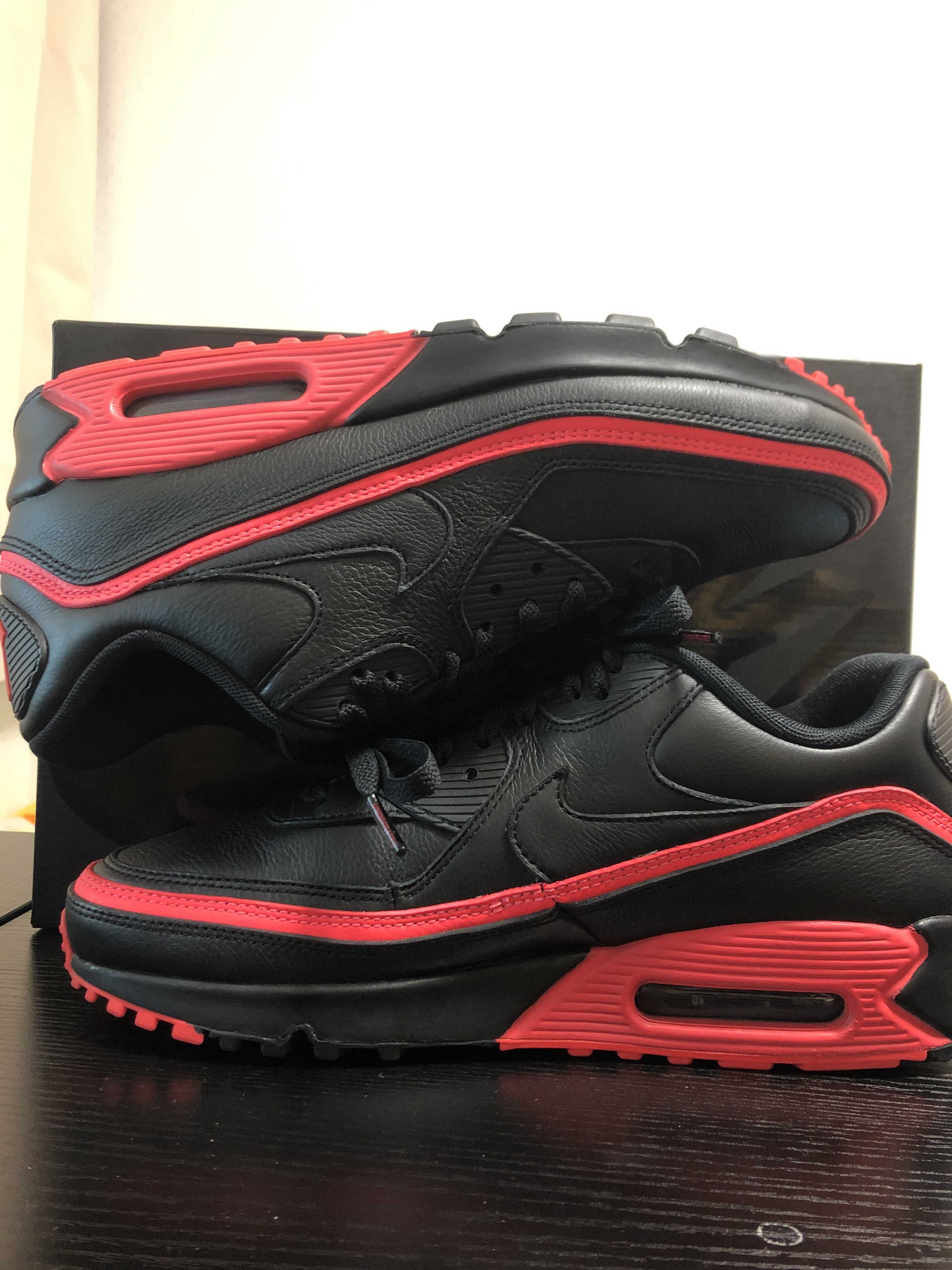 UNDEFEATED × Nike Air Max 90 "Black/Red"
