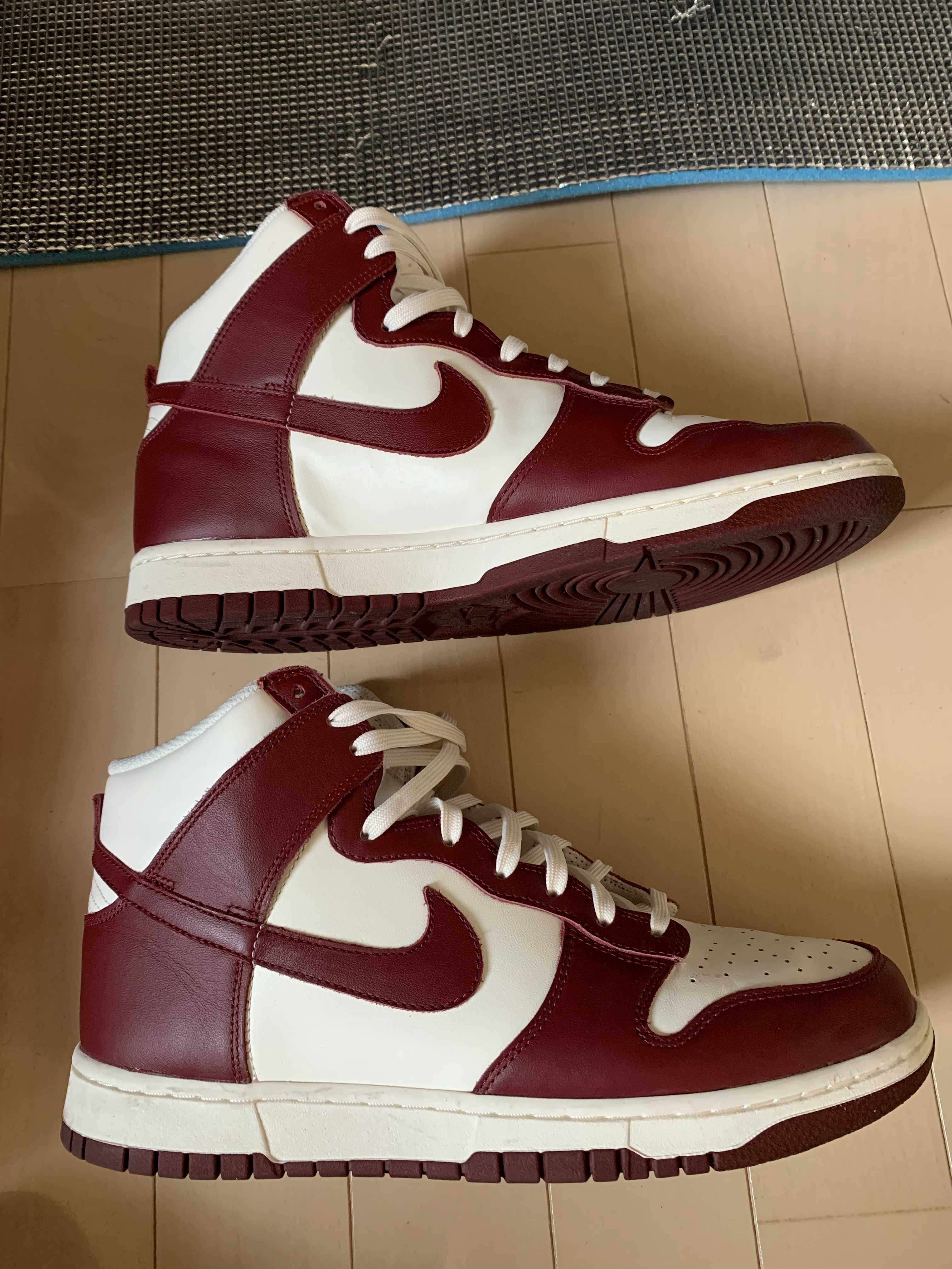 NIKE Women's DUNK HIGH "TEAM RED"