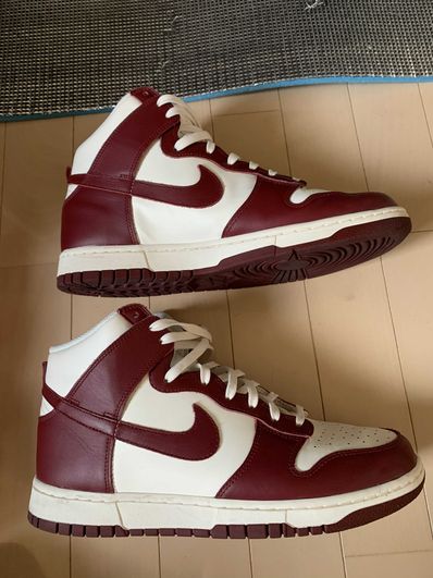 NIKE Women's DUNK HIGH "TEAM RED"