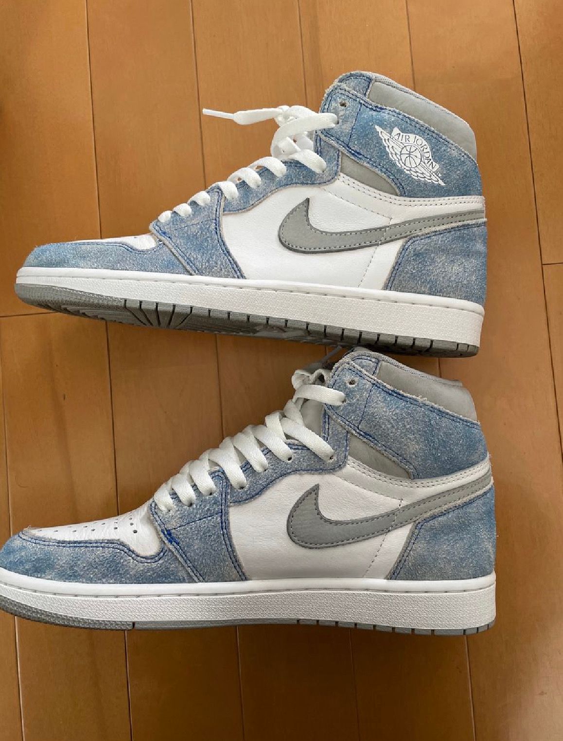 Nike Air Jordan 1 High OG "Hyper Royal"