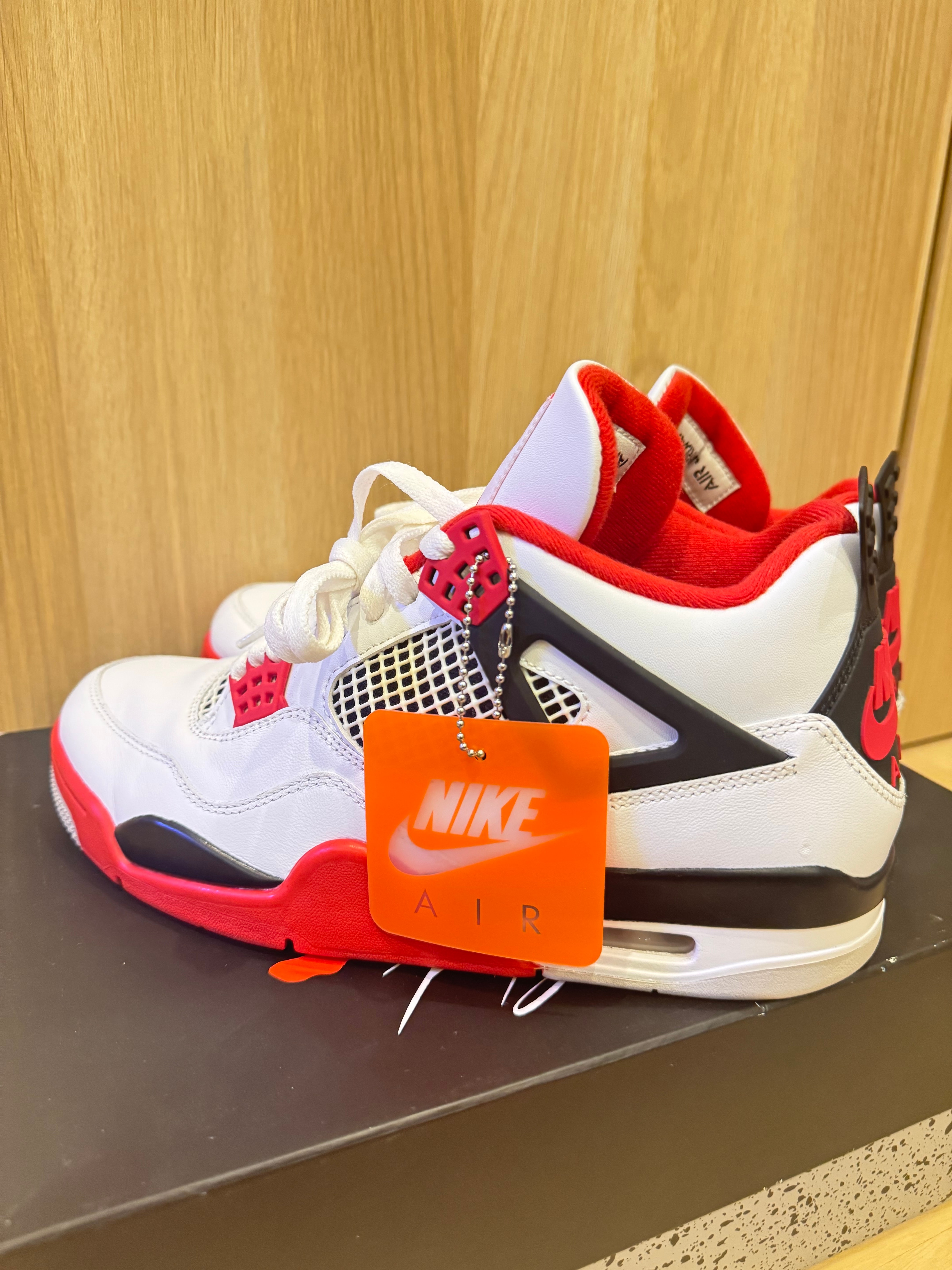 Nike Air Jordan 4 Retro OG "Fire Red" (2020)
